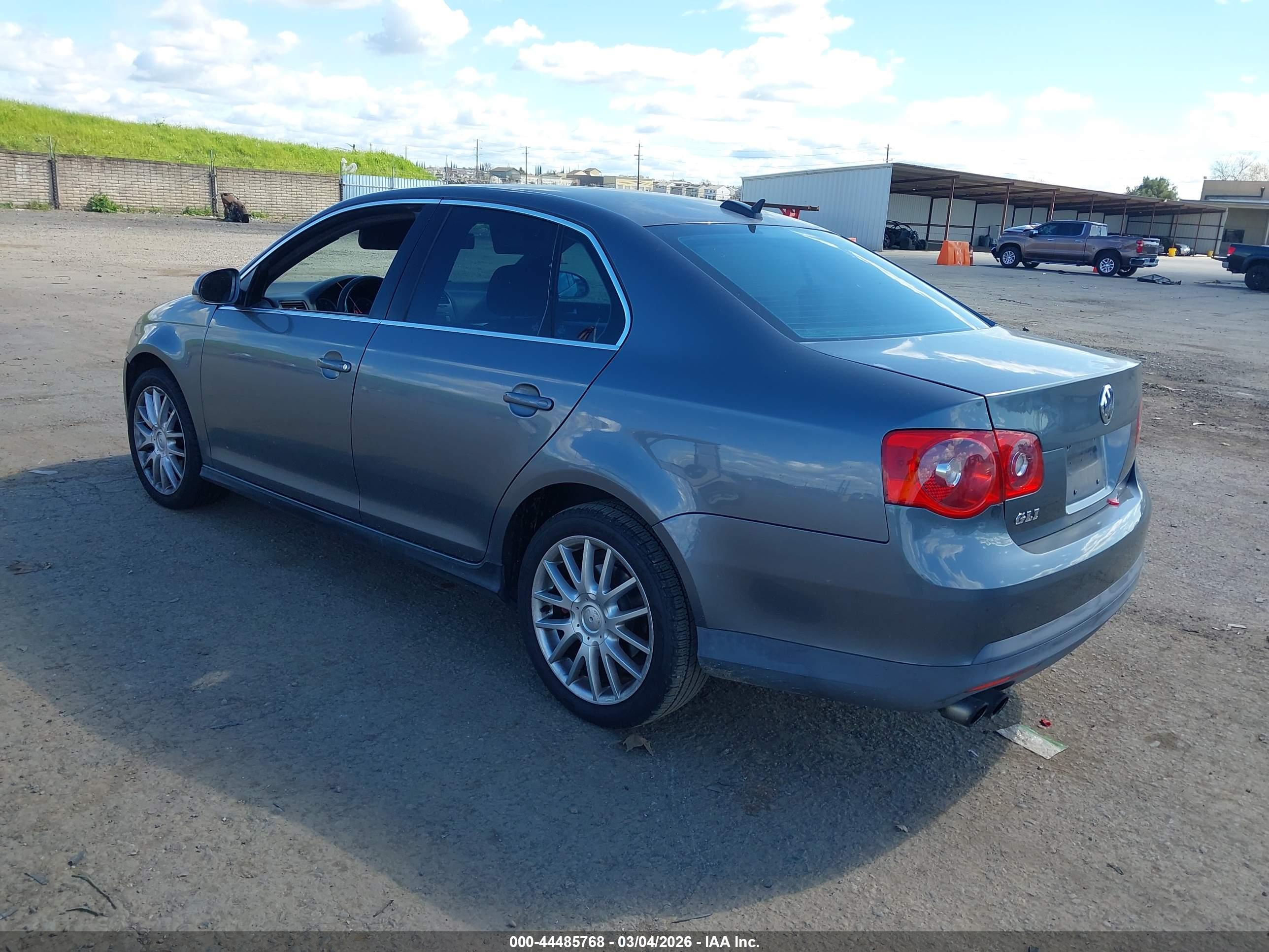 VOLKSWAGEN JETTA image 3