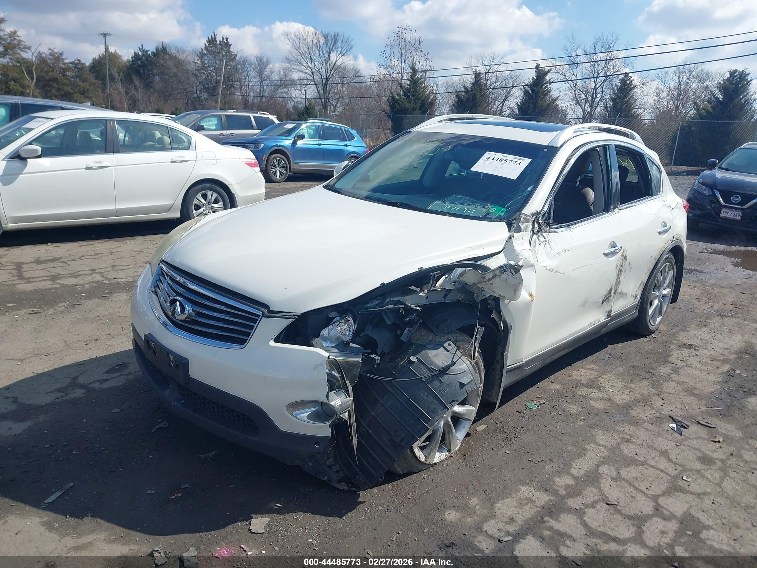 INFINITI EX35 image 2
