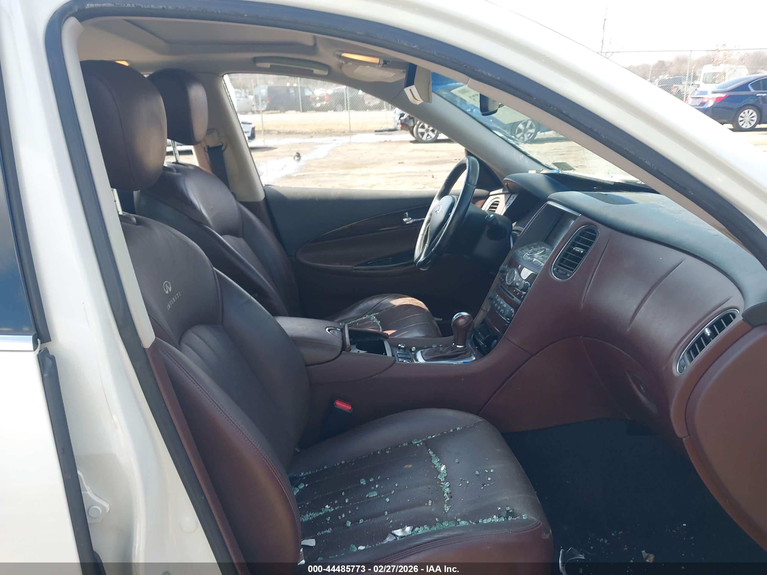 INFINITI EX35 image 5