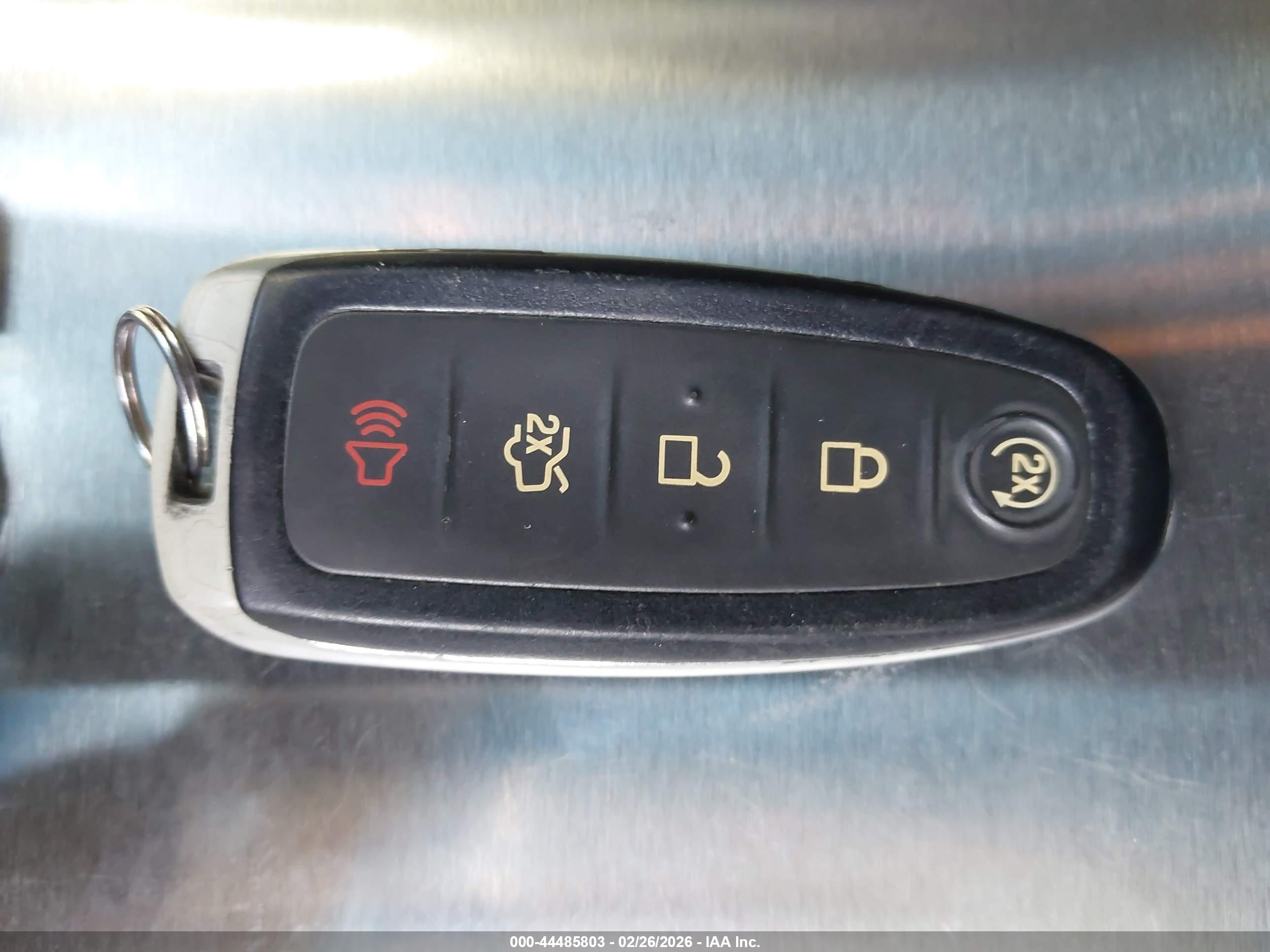 FORD TAURUS image 11