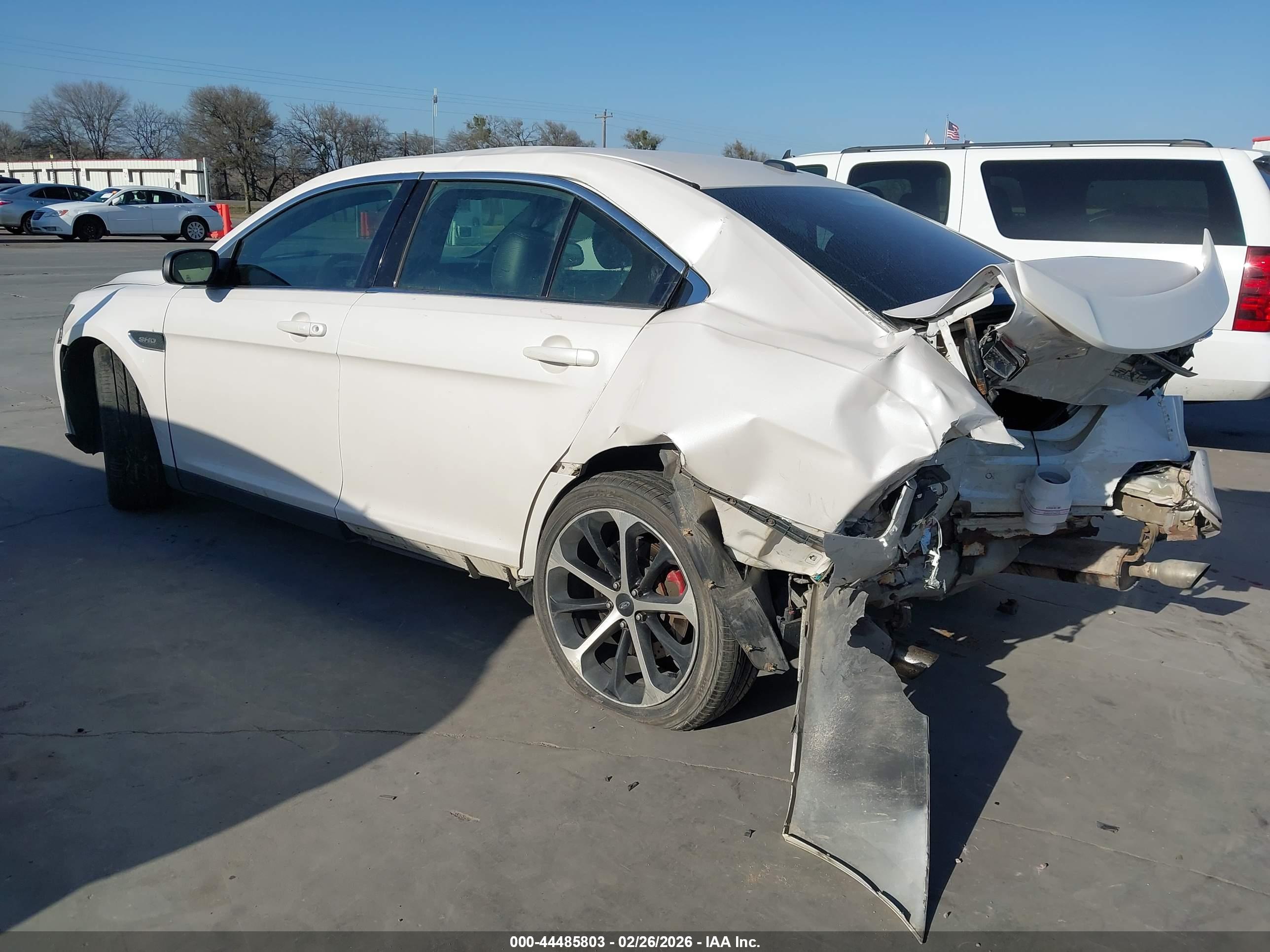 FORD TAURUS image 3