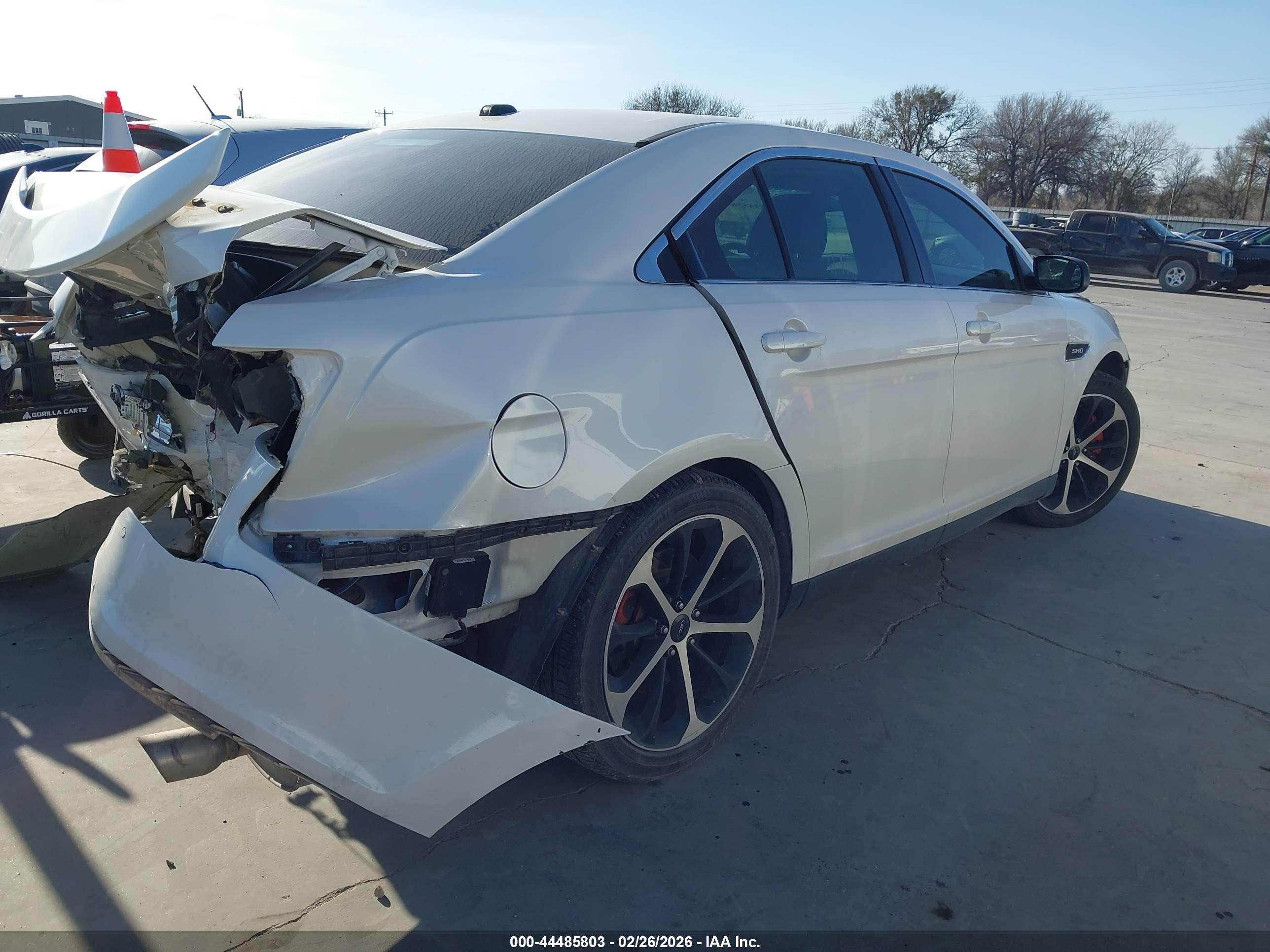 FORD TAURUS image 4