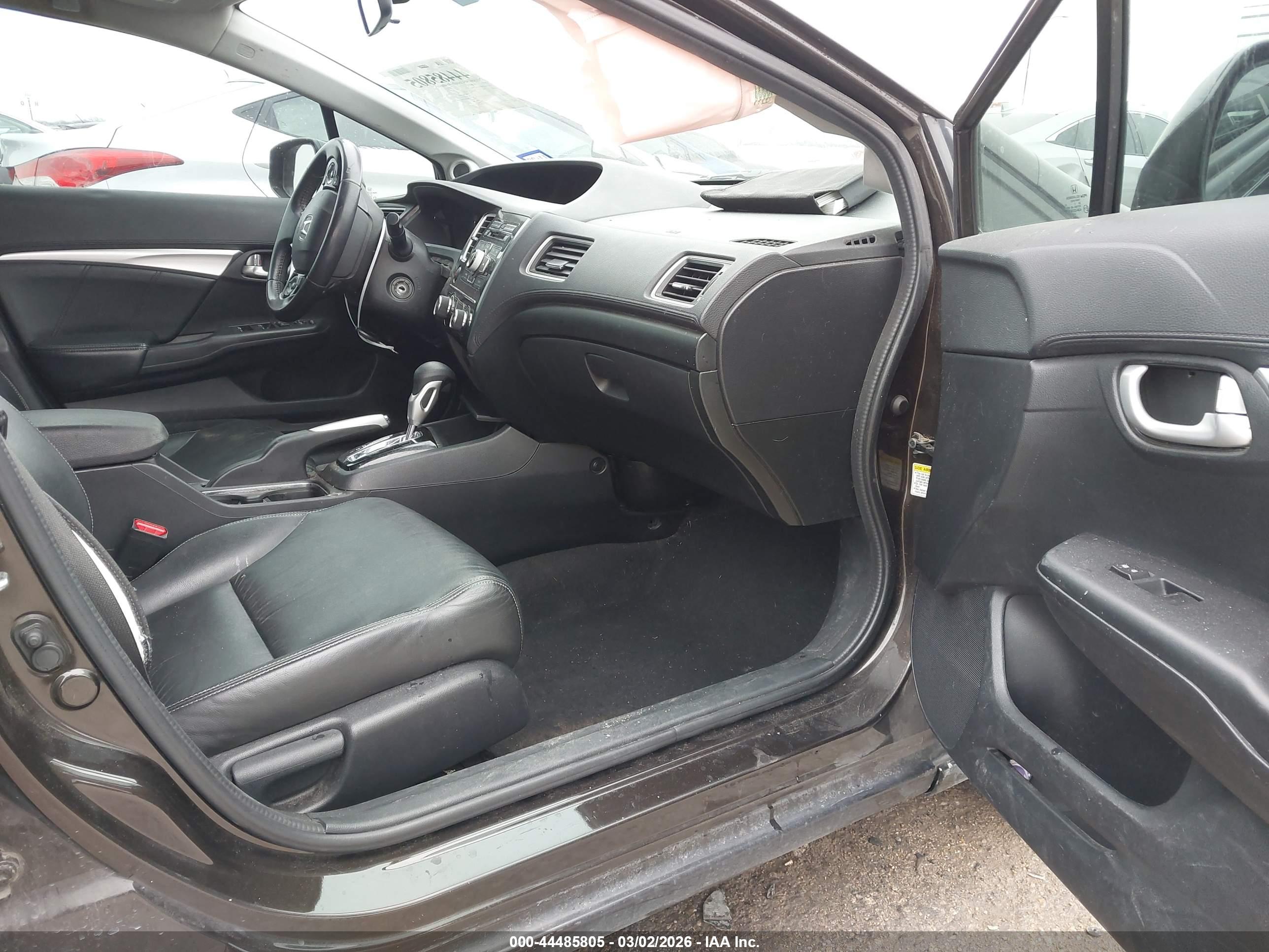HONDA CIVIC image 5