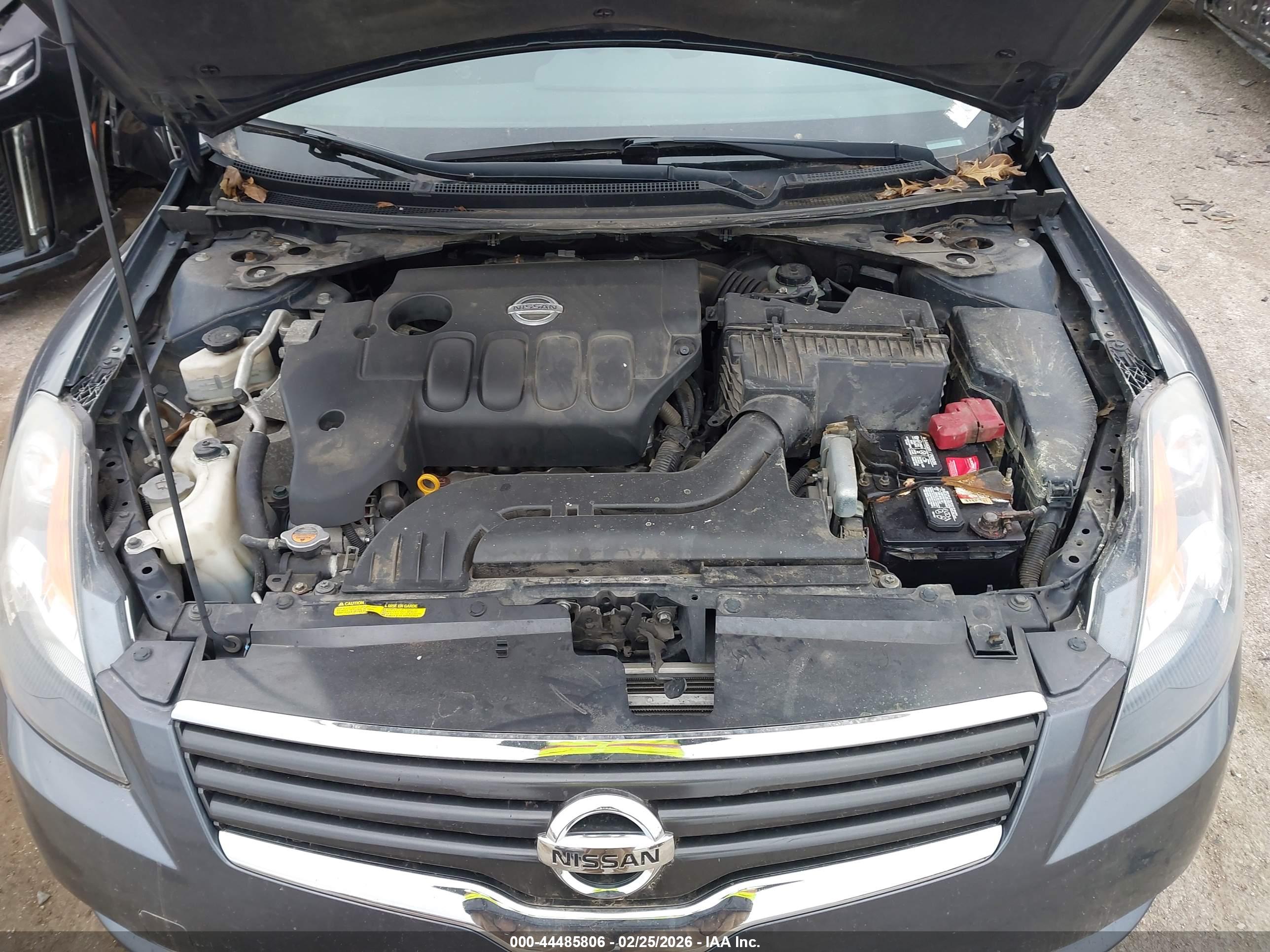 NISSAN ALTIMA image 10