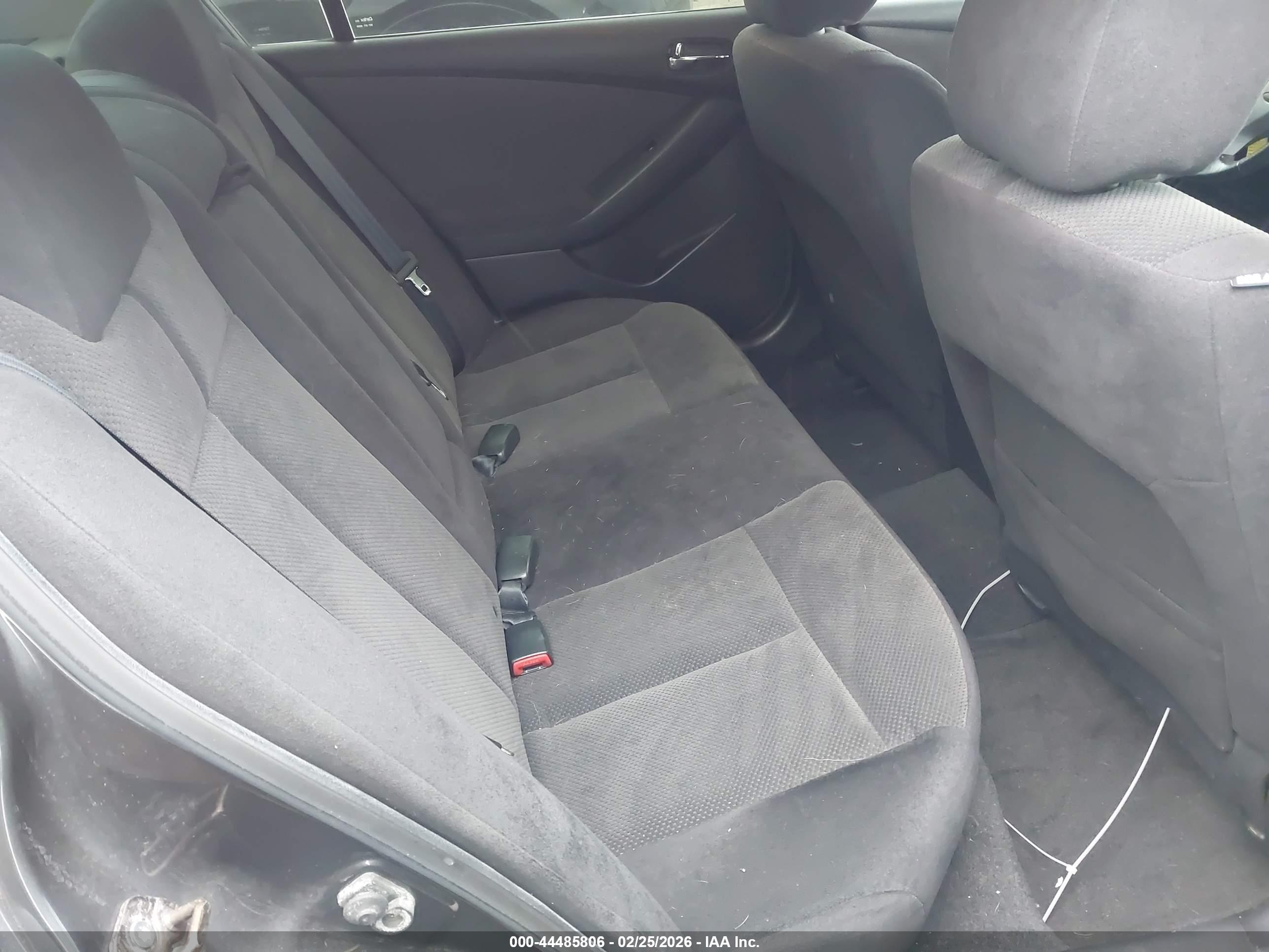 NISSAN ALTIMA image 8