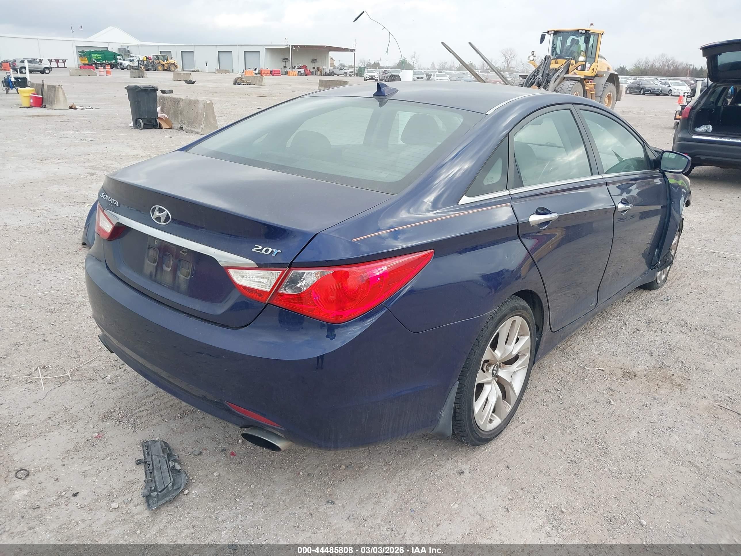 HYUNDAI SONATA image 4