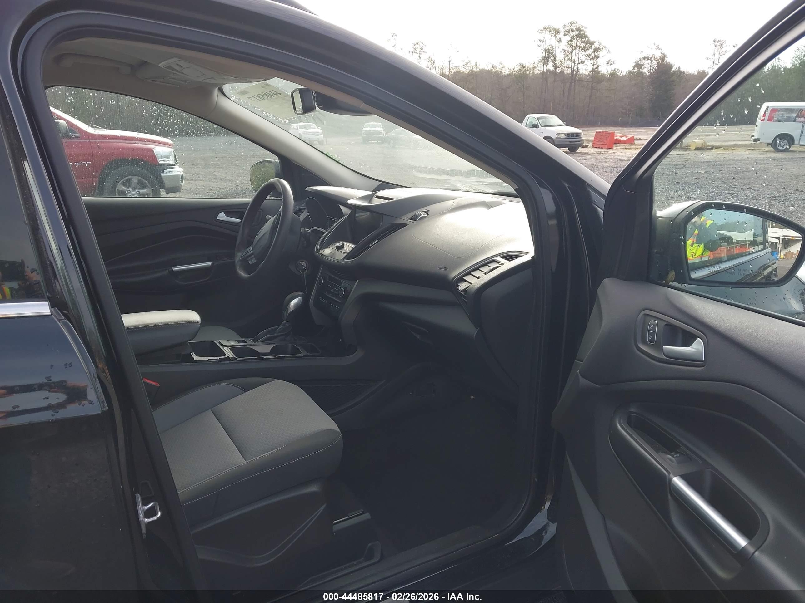 FORD ESCAPE image 5