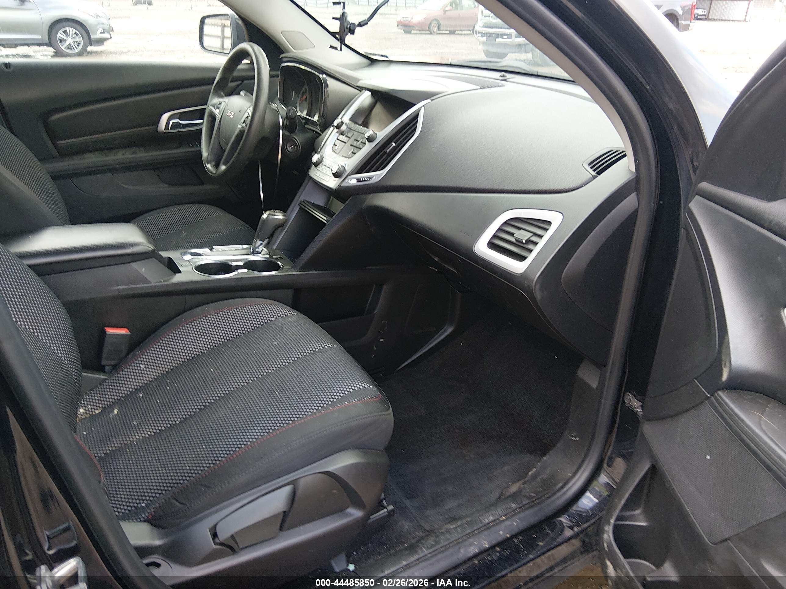 GMC TERRAIN image 5