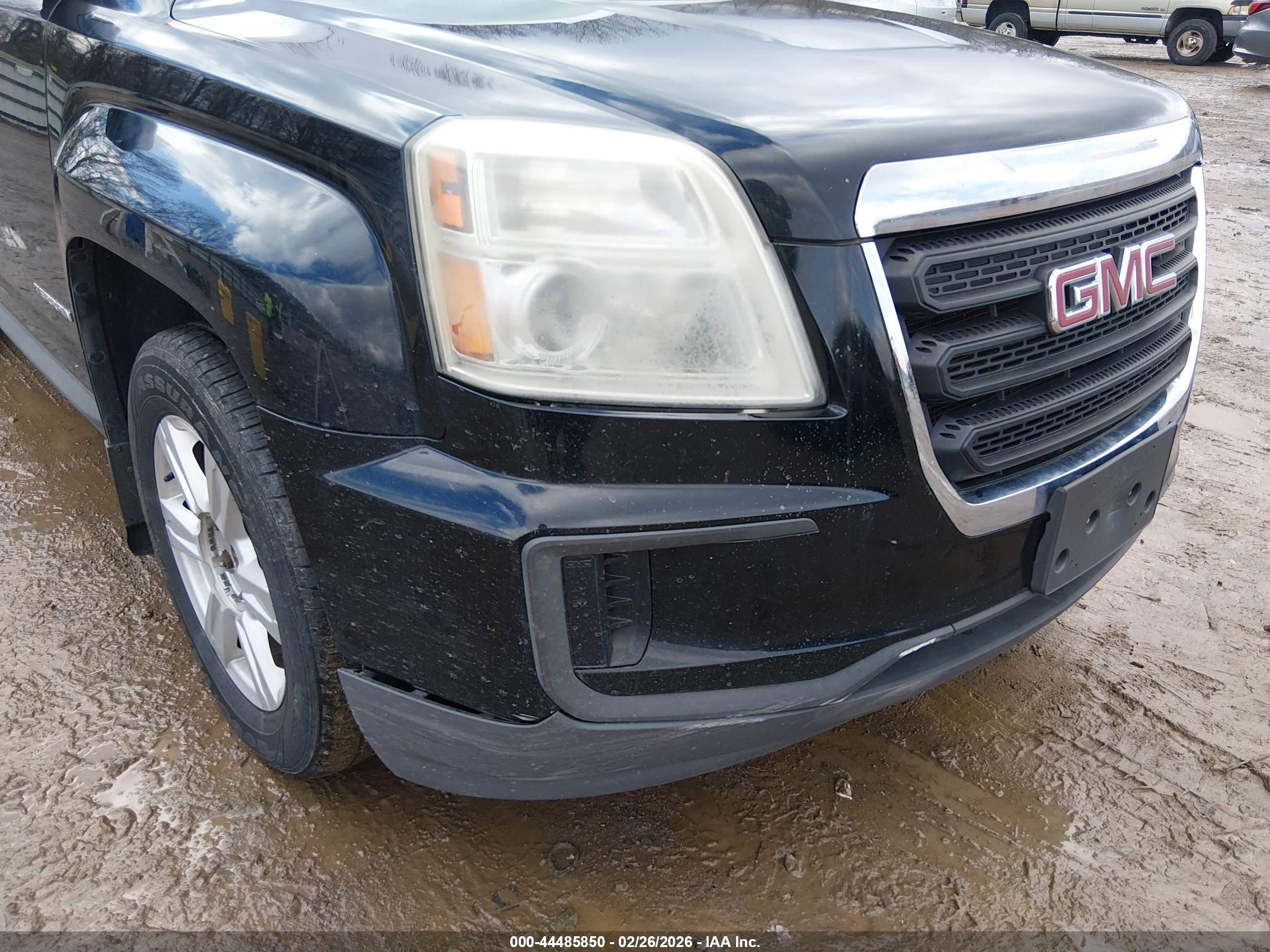 GMC TERRAIN image 6