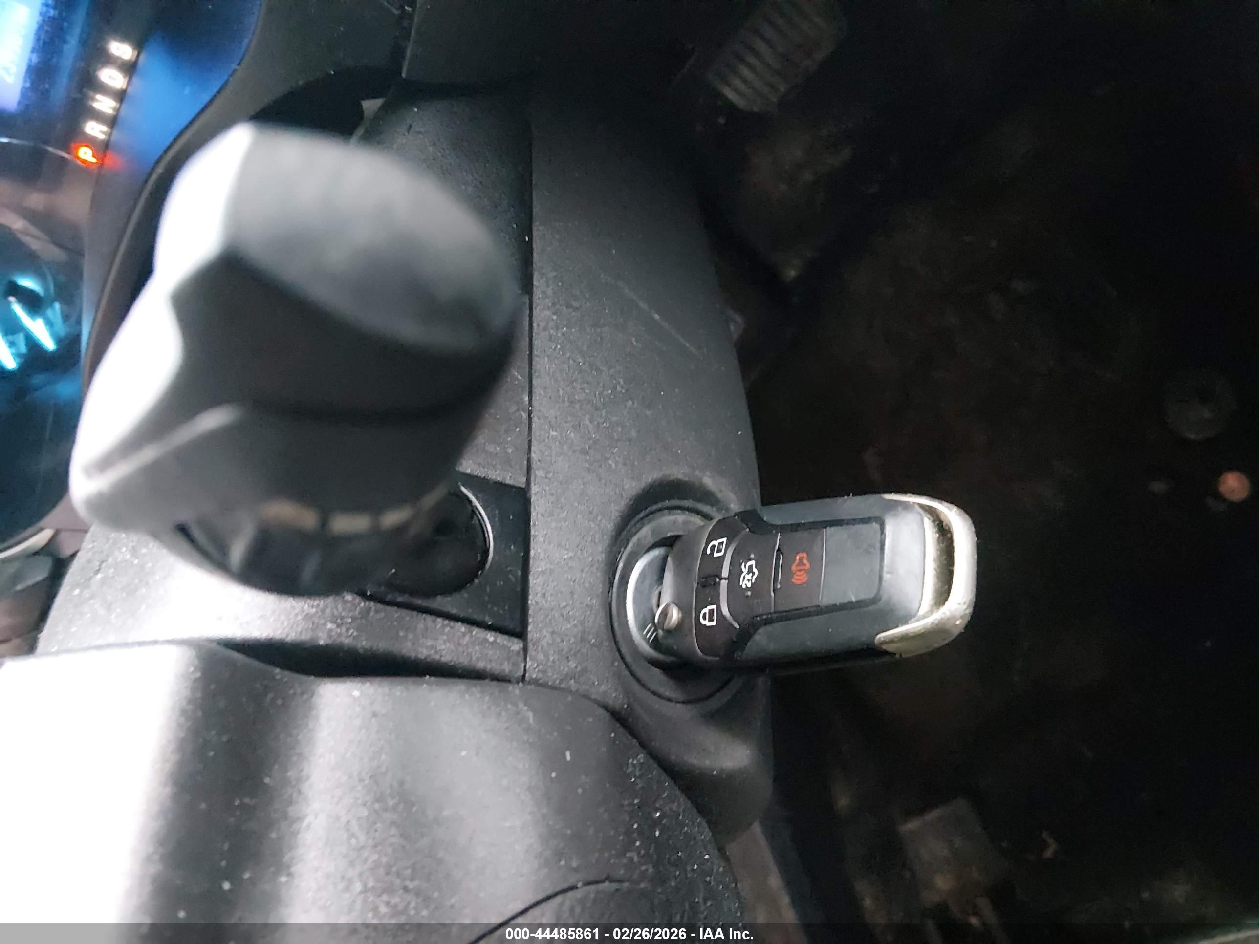 FORD FUSION image 11