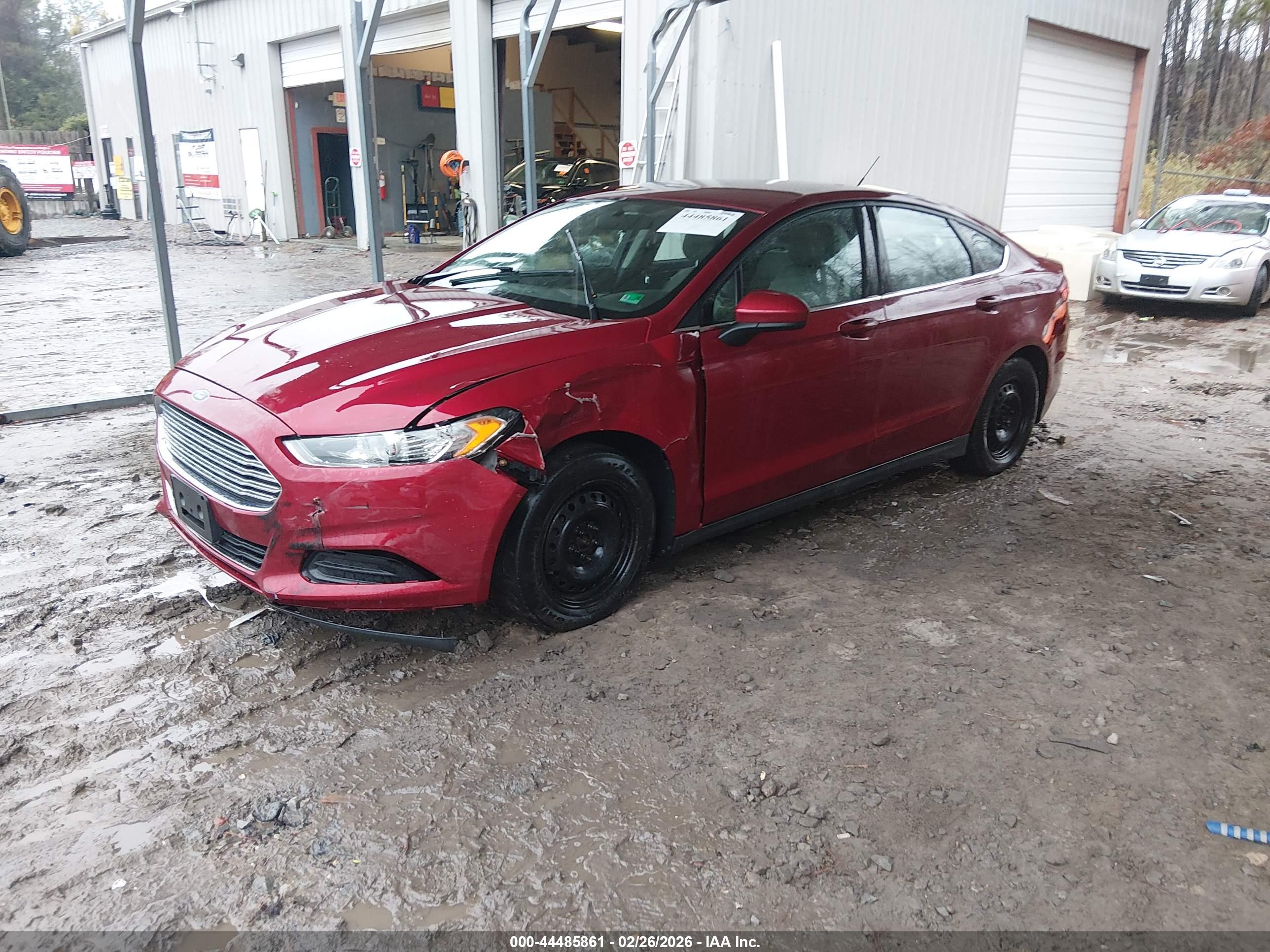 FORD FUSION image 2