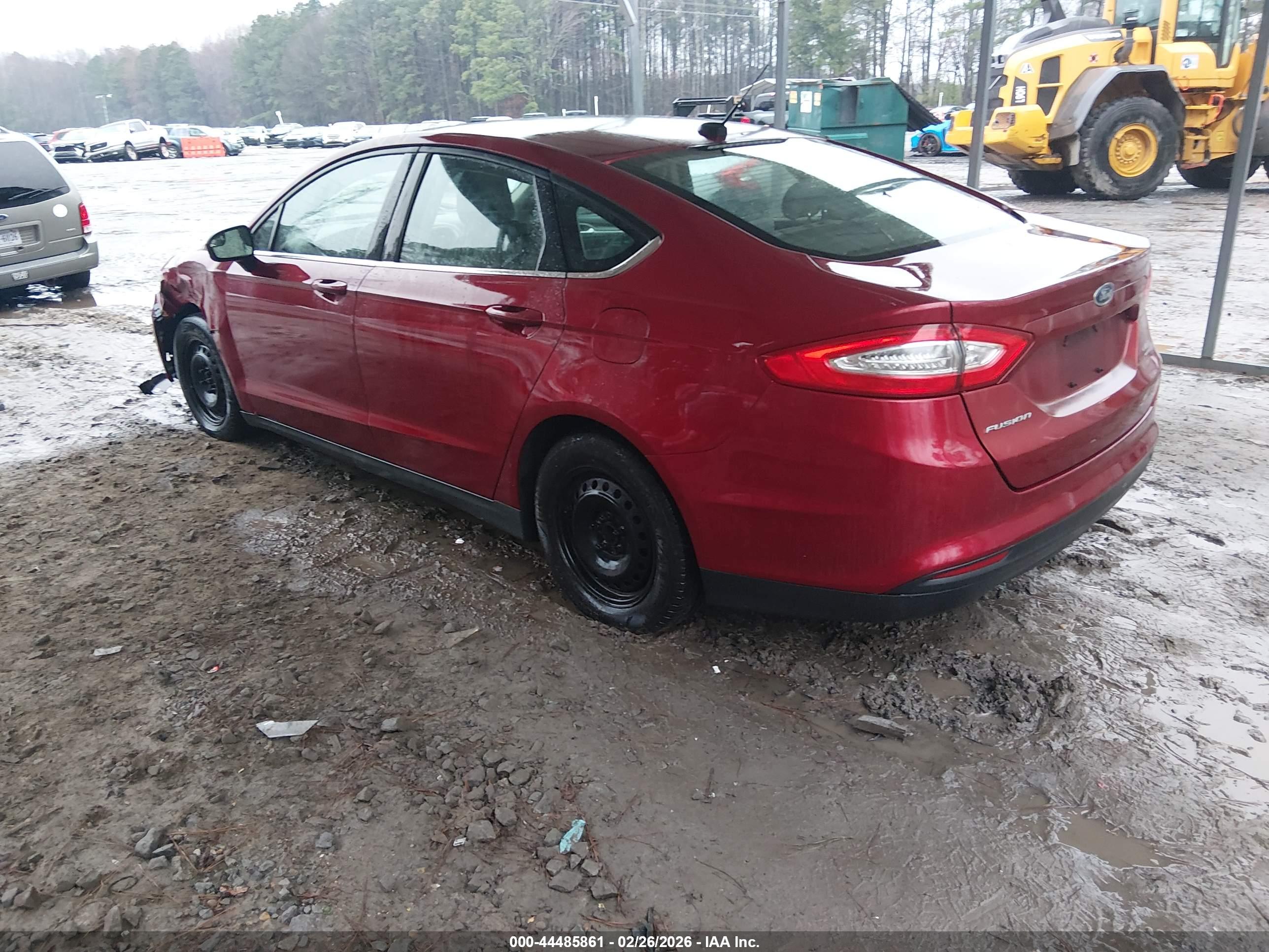 FORD FUSION image 3