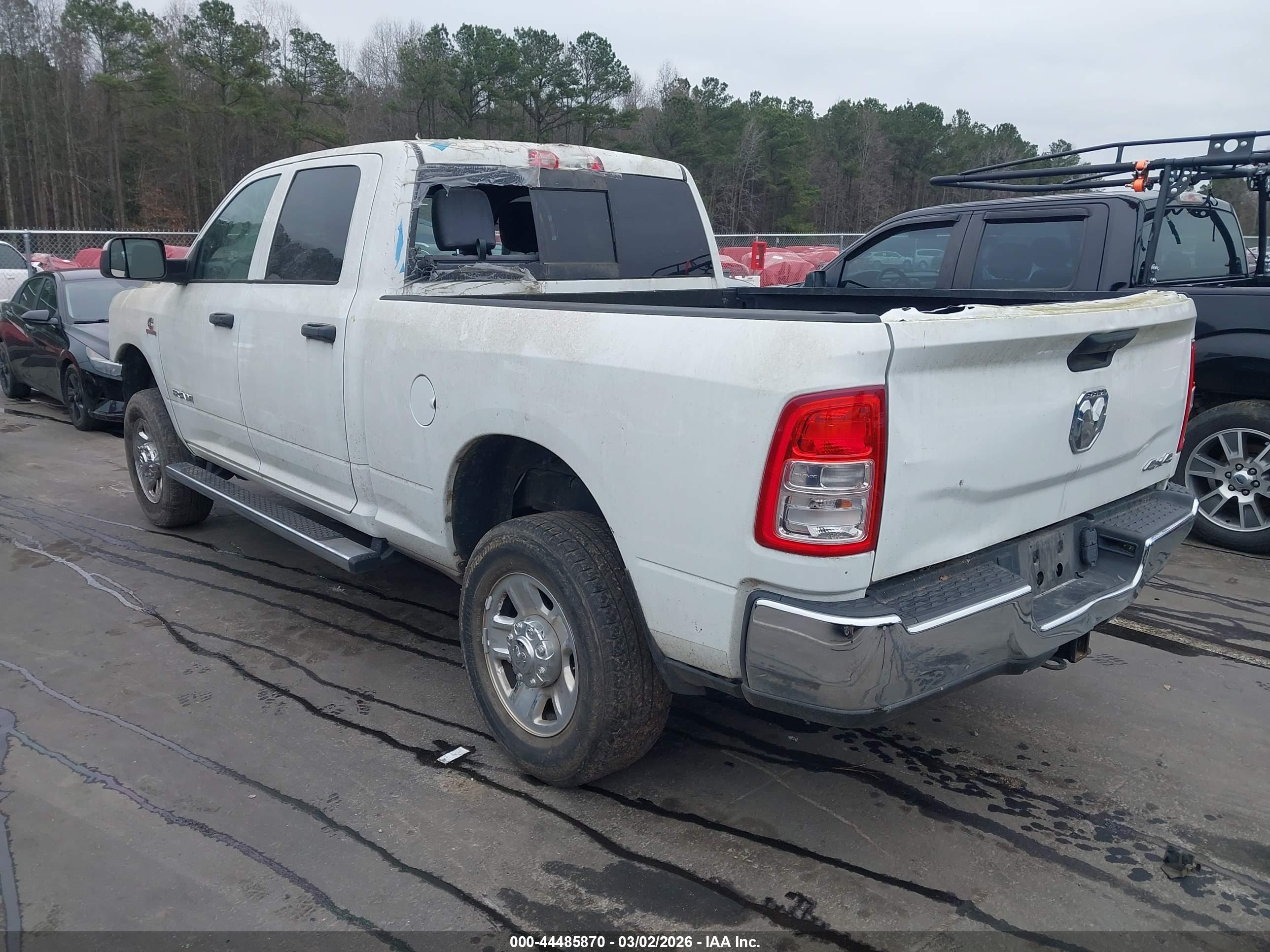 RAM 2500 image 3