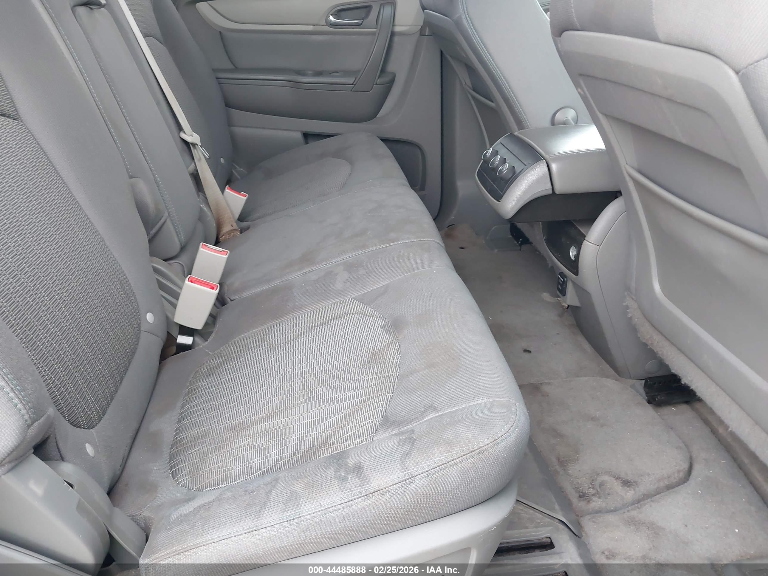 CHEVROLET TRAVERSE image 8
