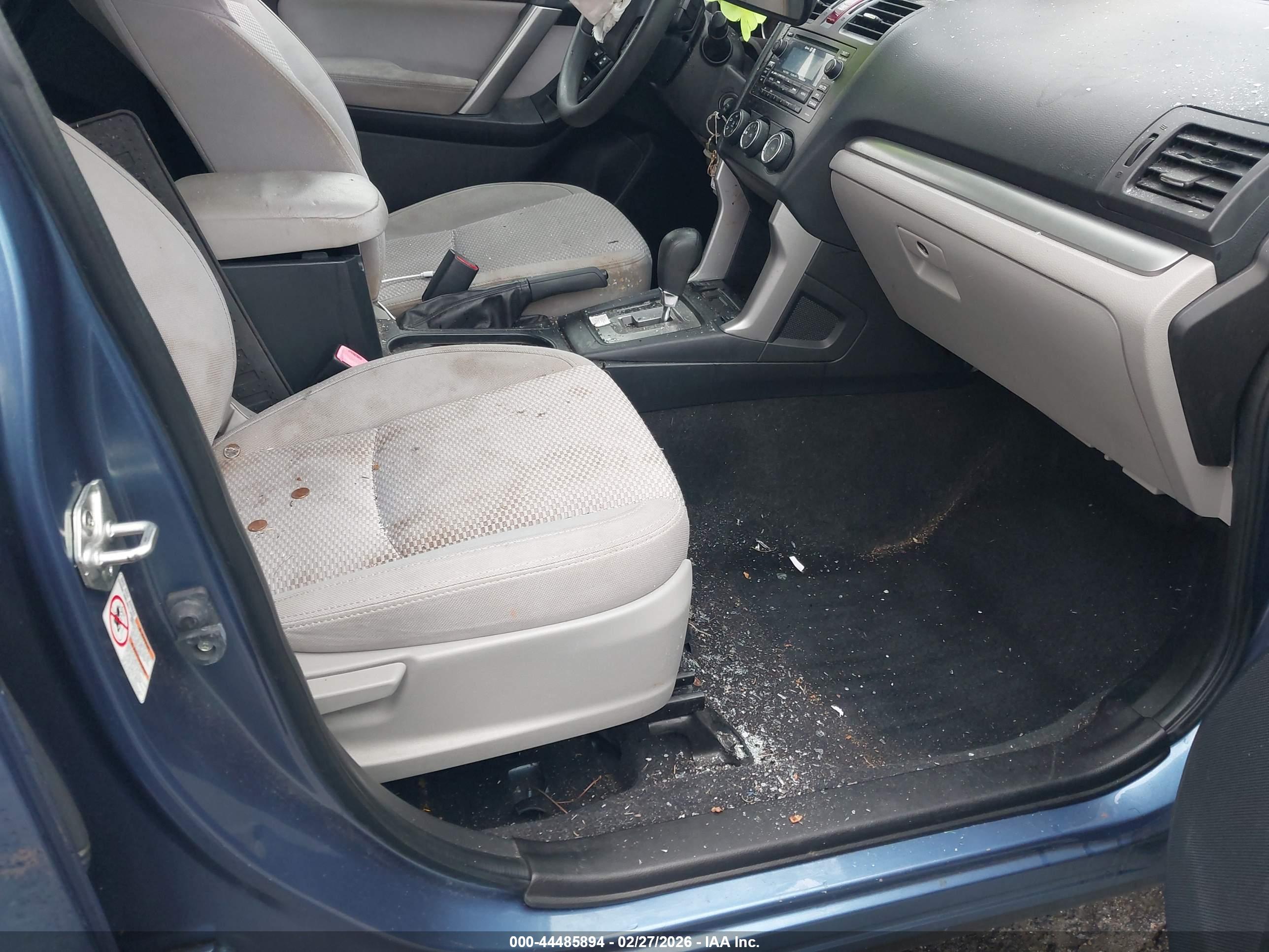 SUBARU FORESTER image 5