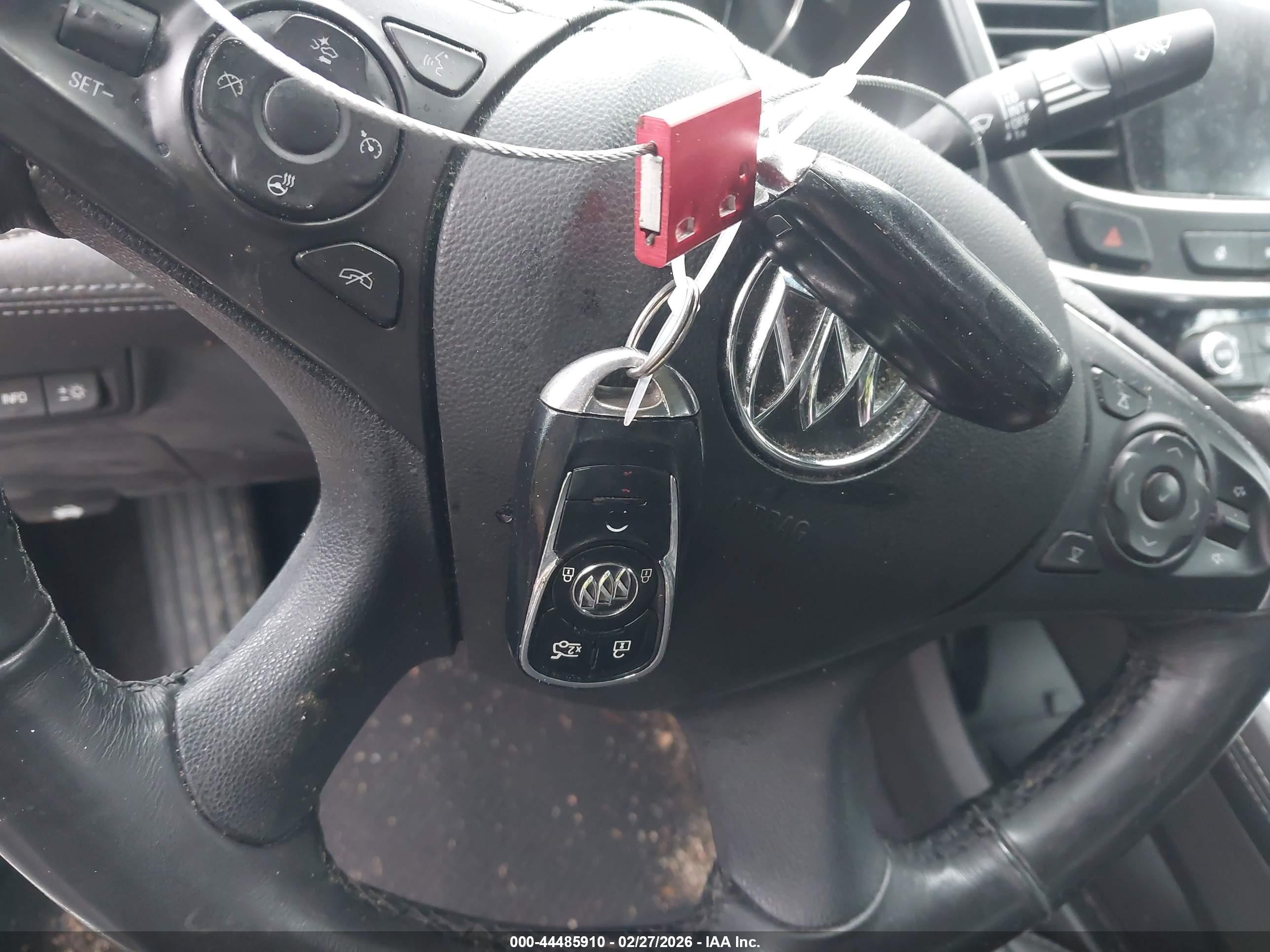 BUICK LACROSSE image 11