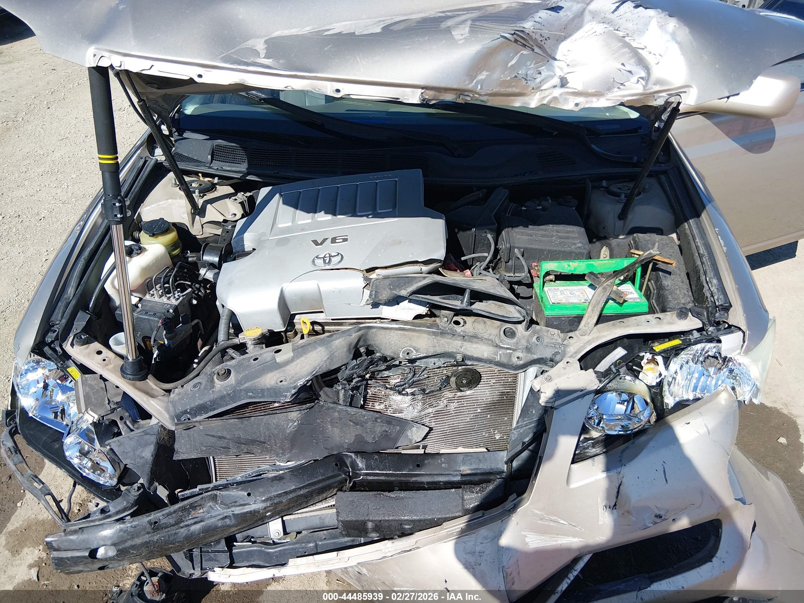 TOYOTA AVALON image 10