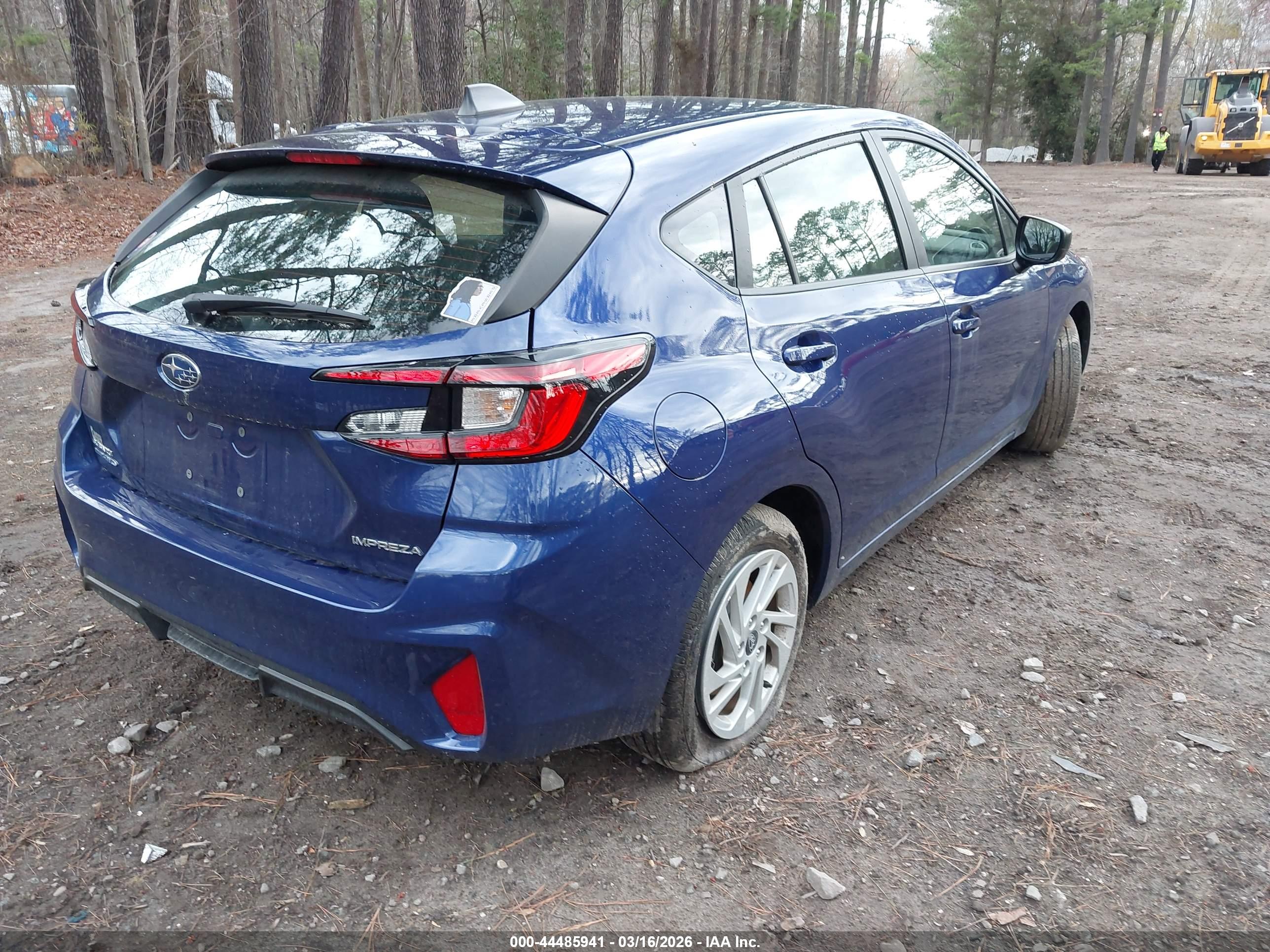 SUBARU IMPREZA image 4