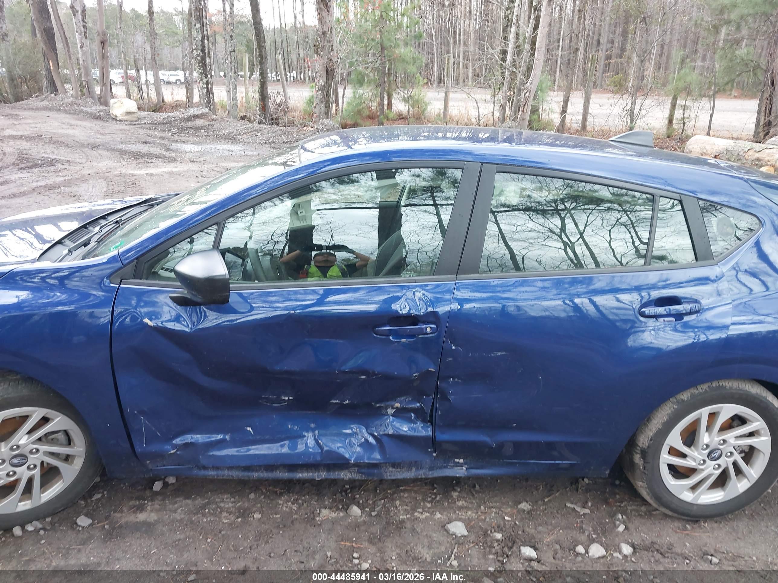 SUBARU IMPREZA image 6