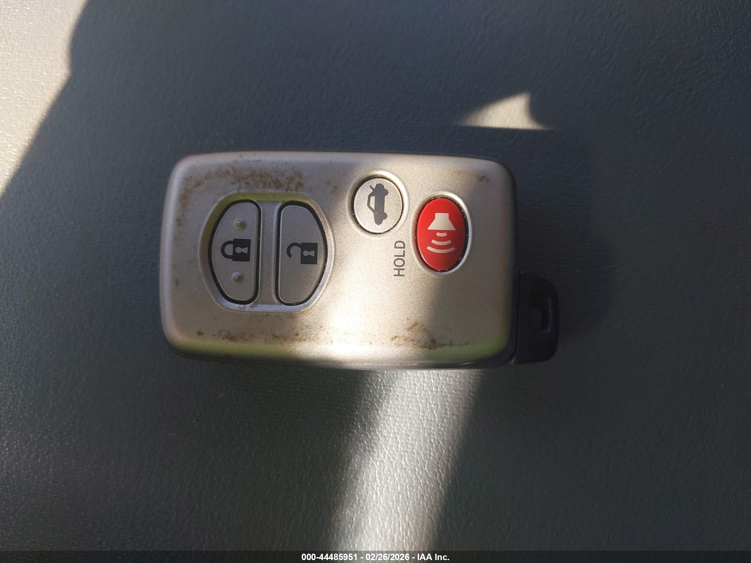 TOYOTA AVALON image 11