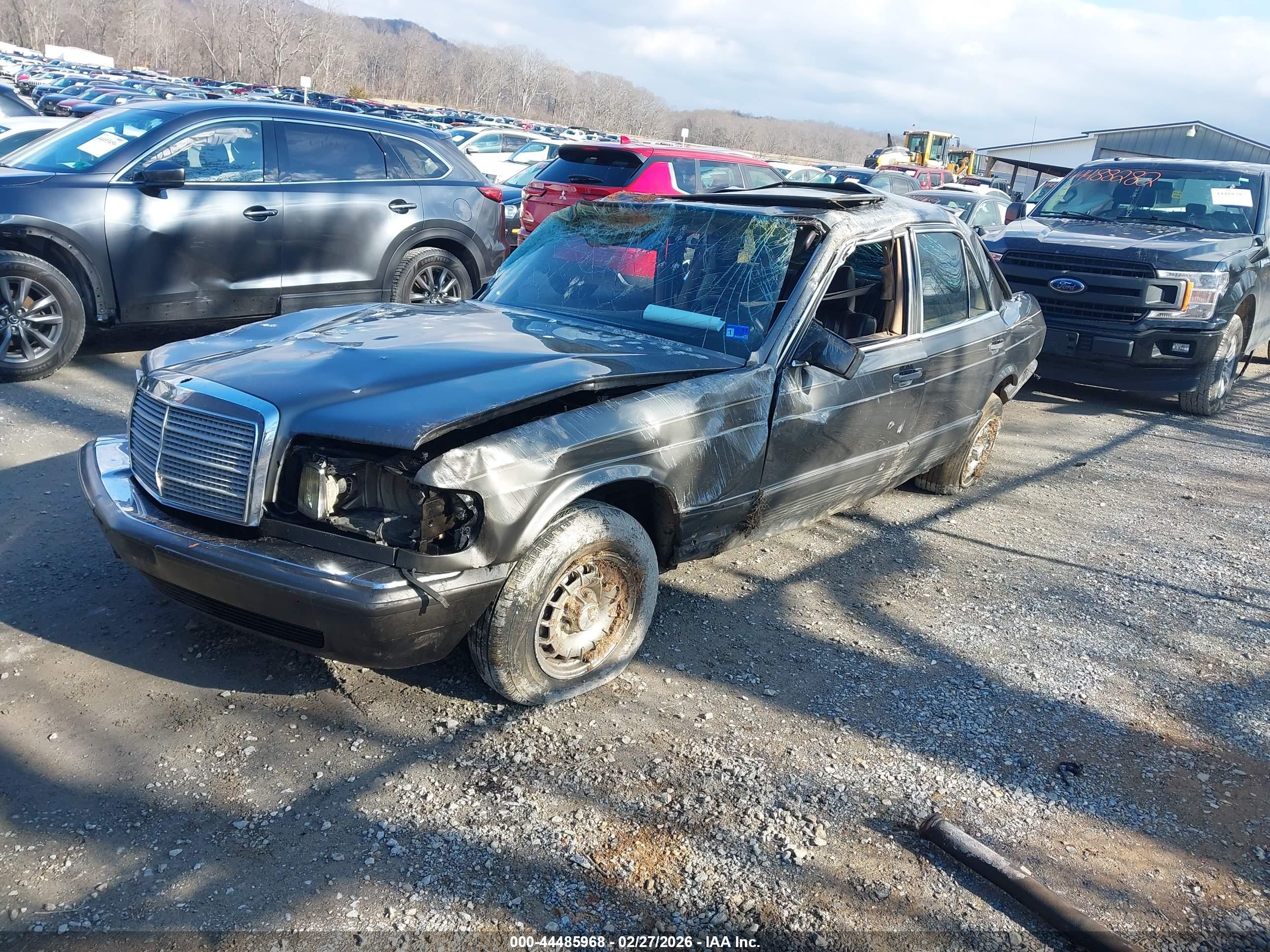 MERCEDES-BENZ 300 image 2