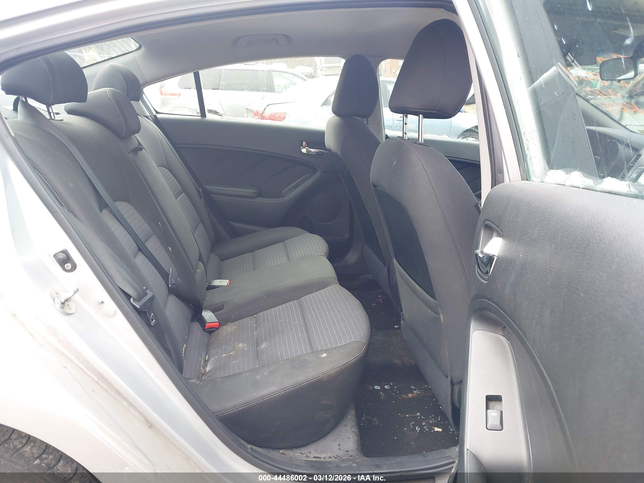KIA FORTE image 8