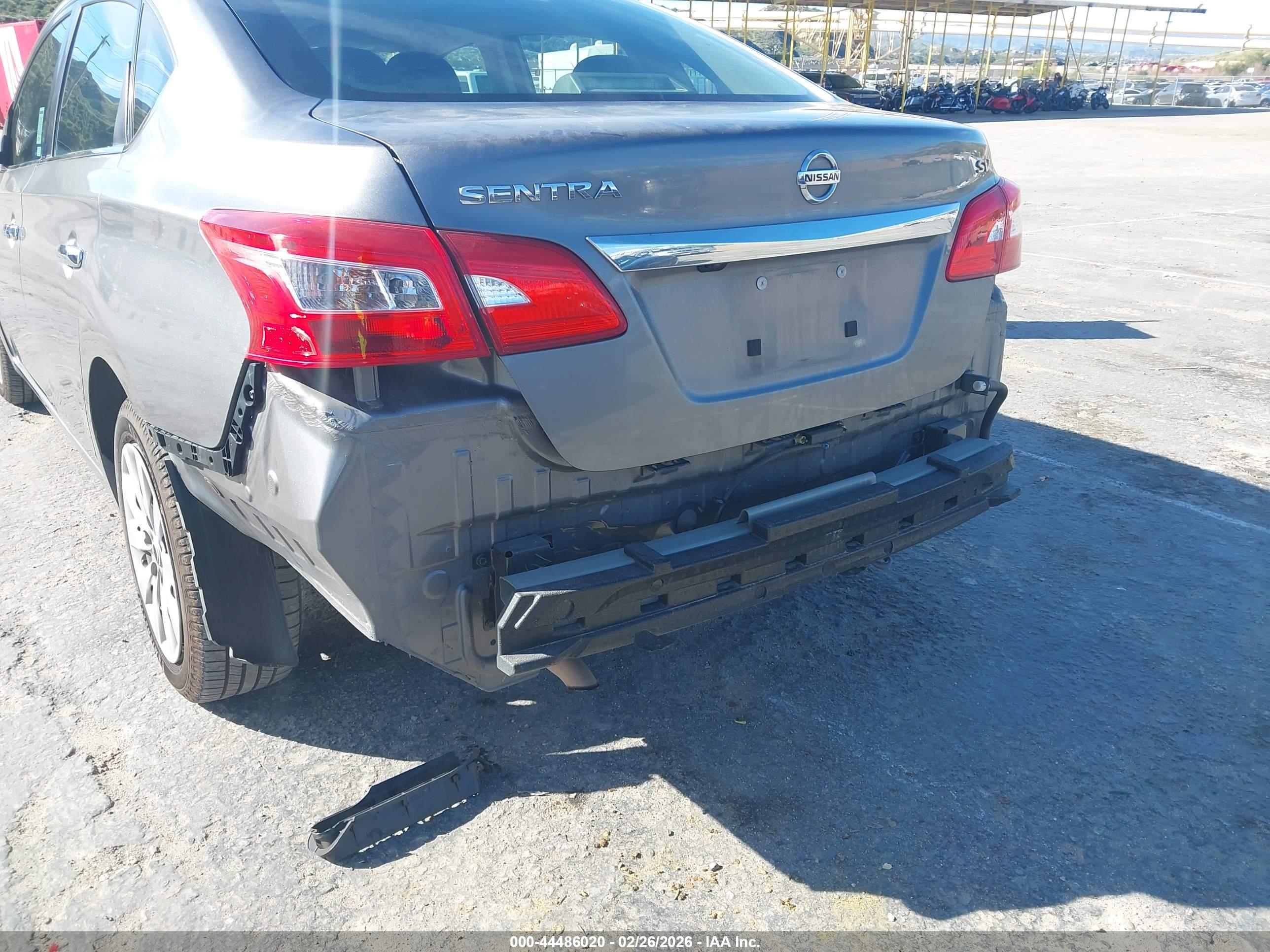 NISSAN SENTRA image 6