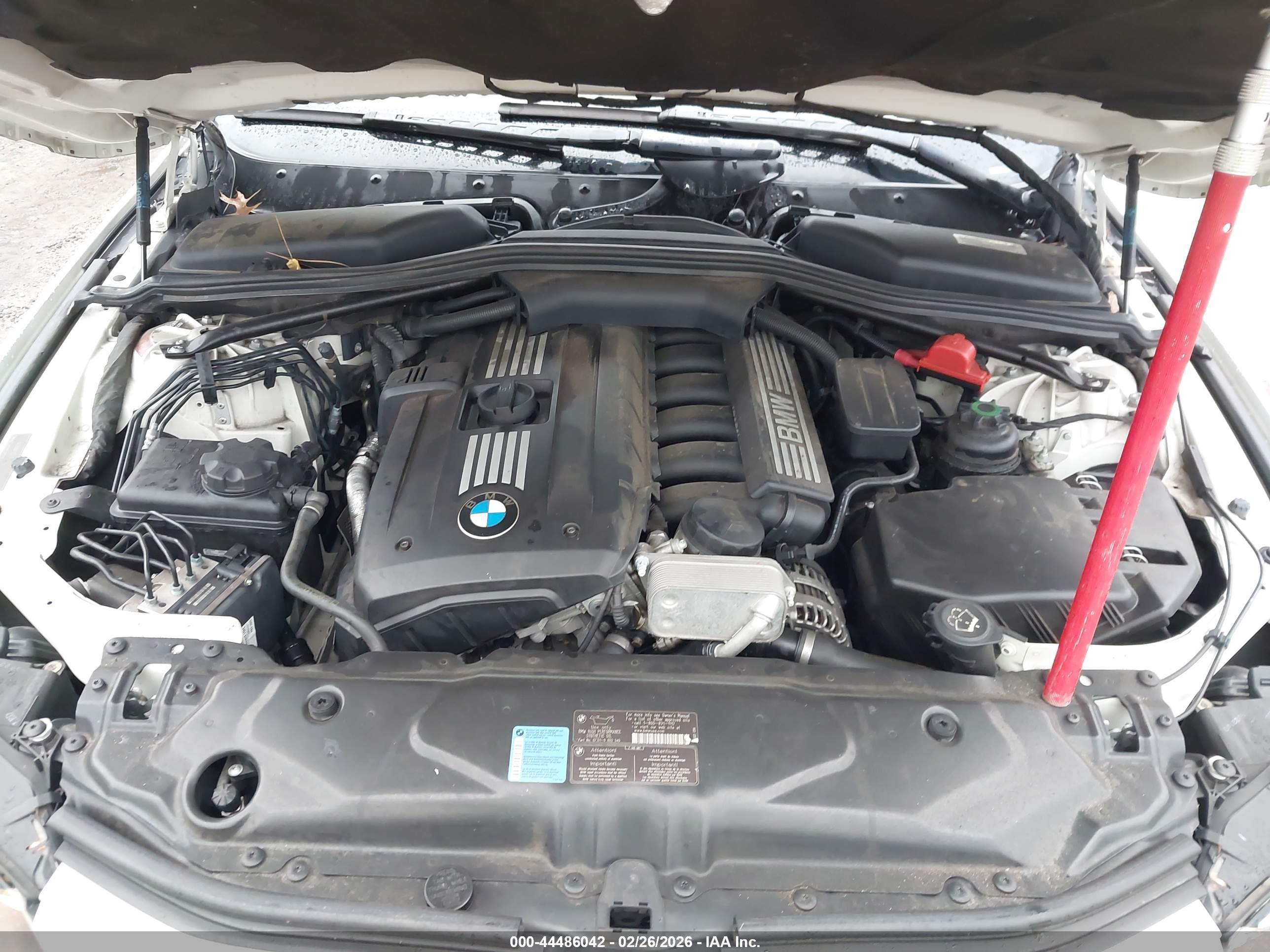 BMW 528I image 10