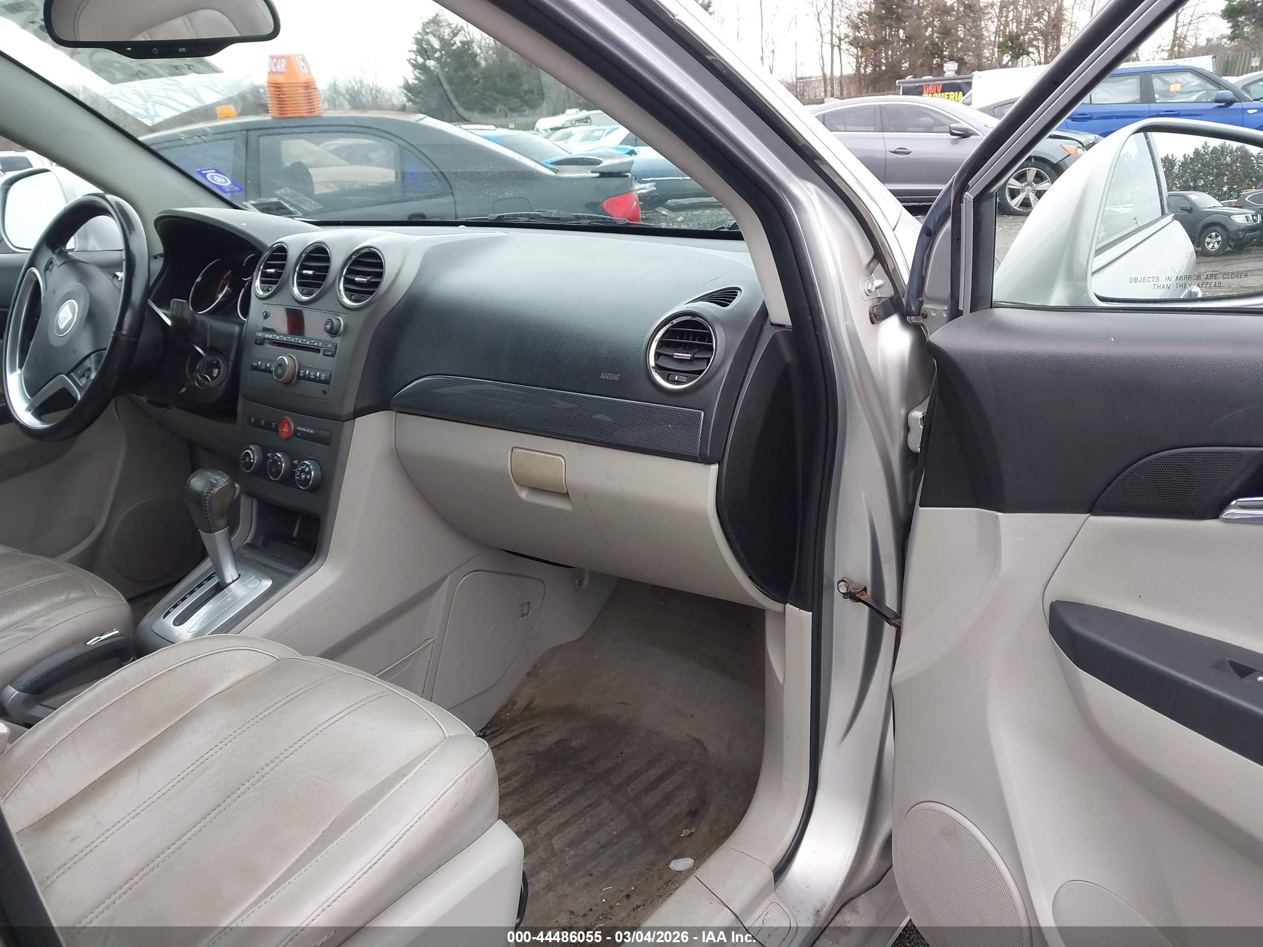 SATURN VUE image 5