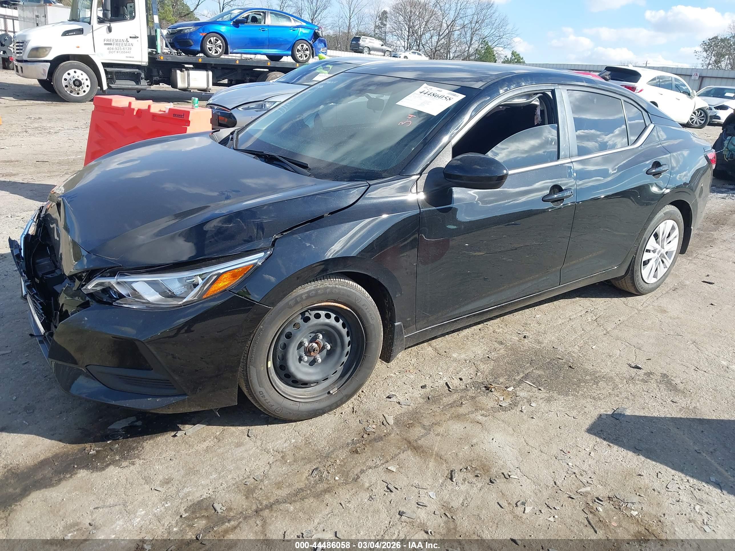 NISSAN SENTRA image 2