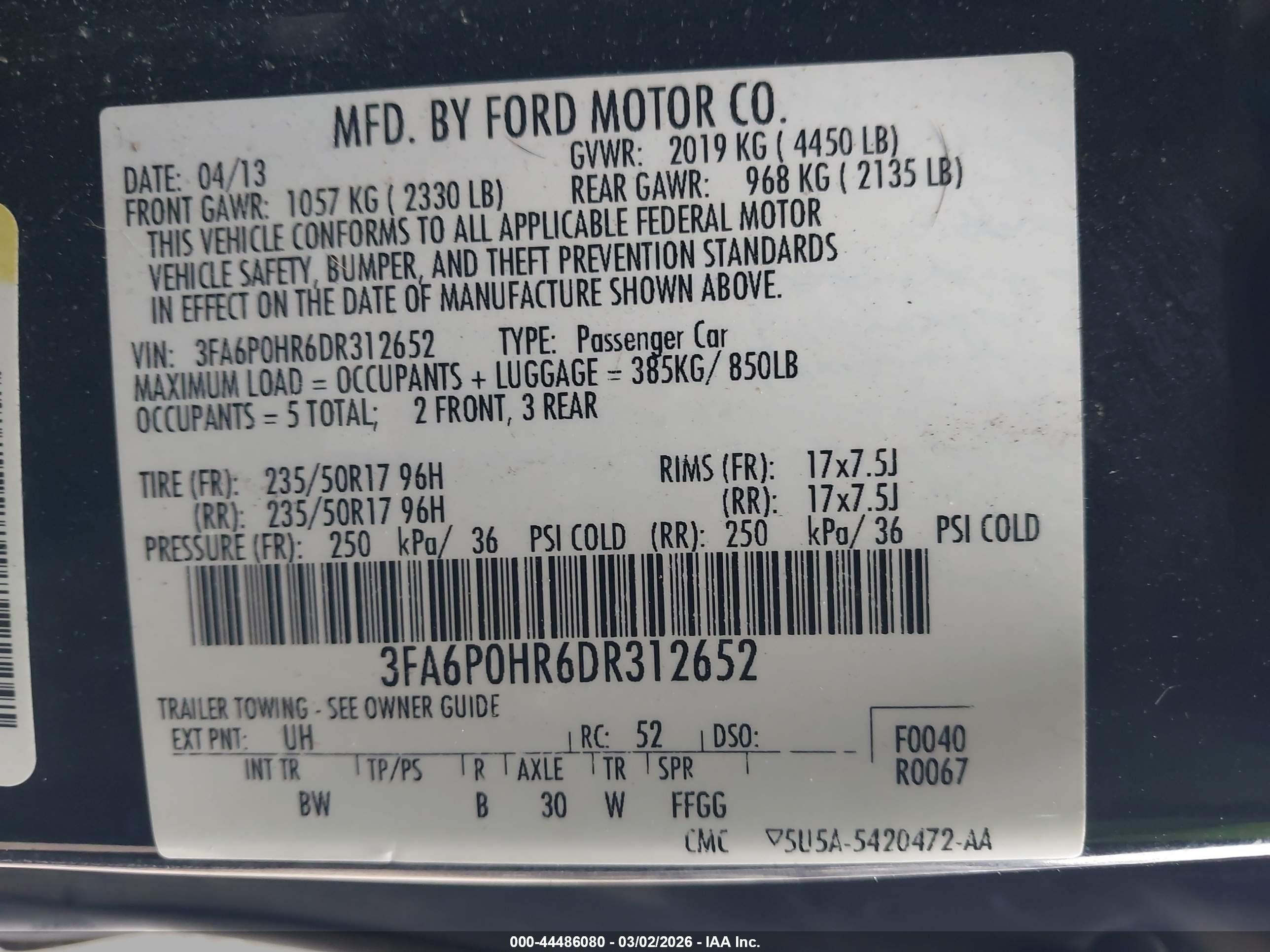 FORD FUSION image 9