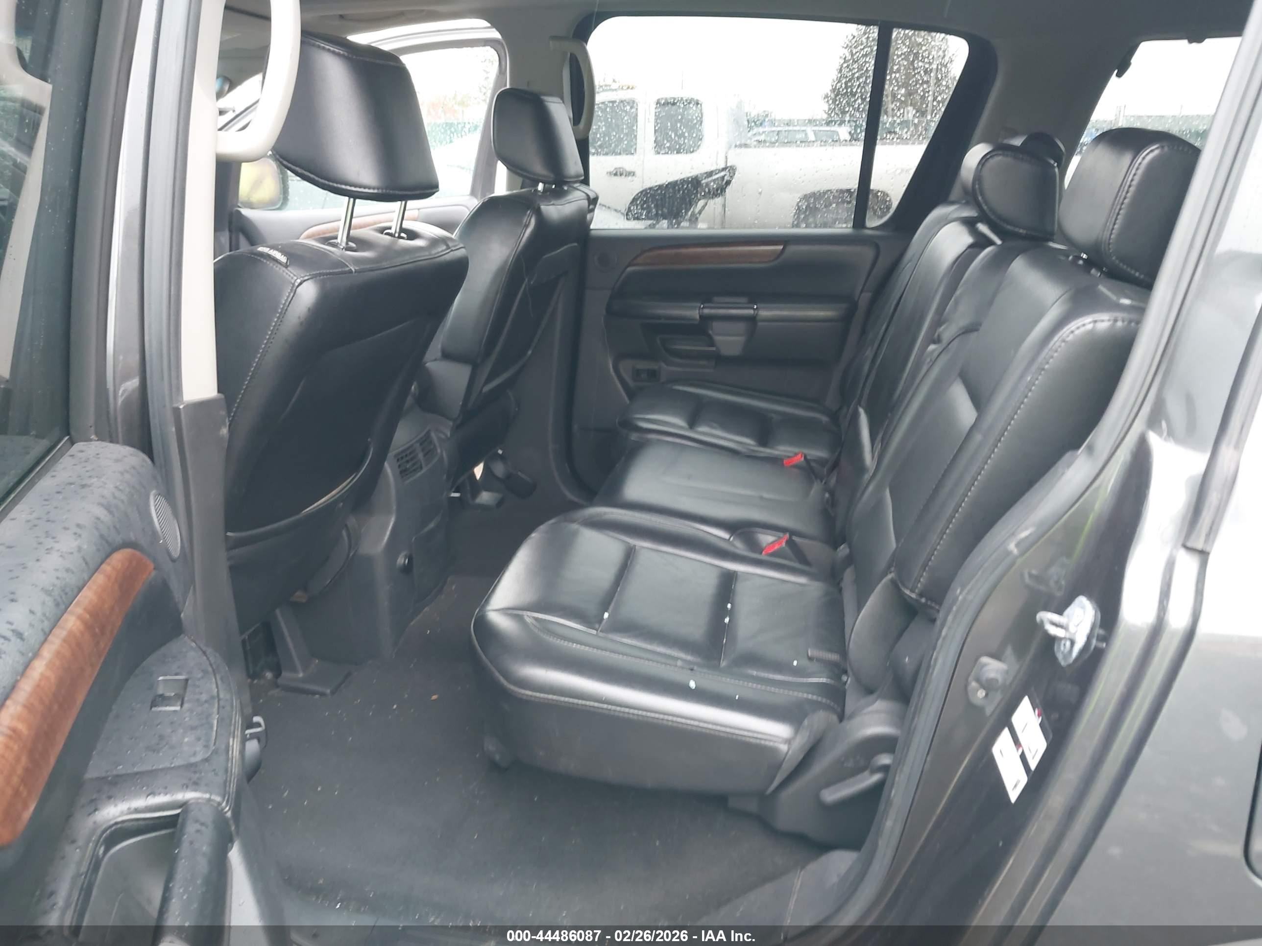 NISSAN ARMADA image 8