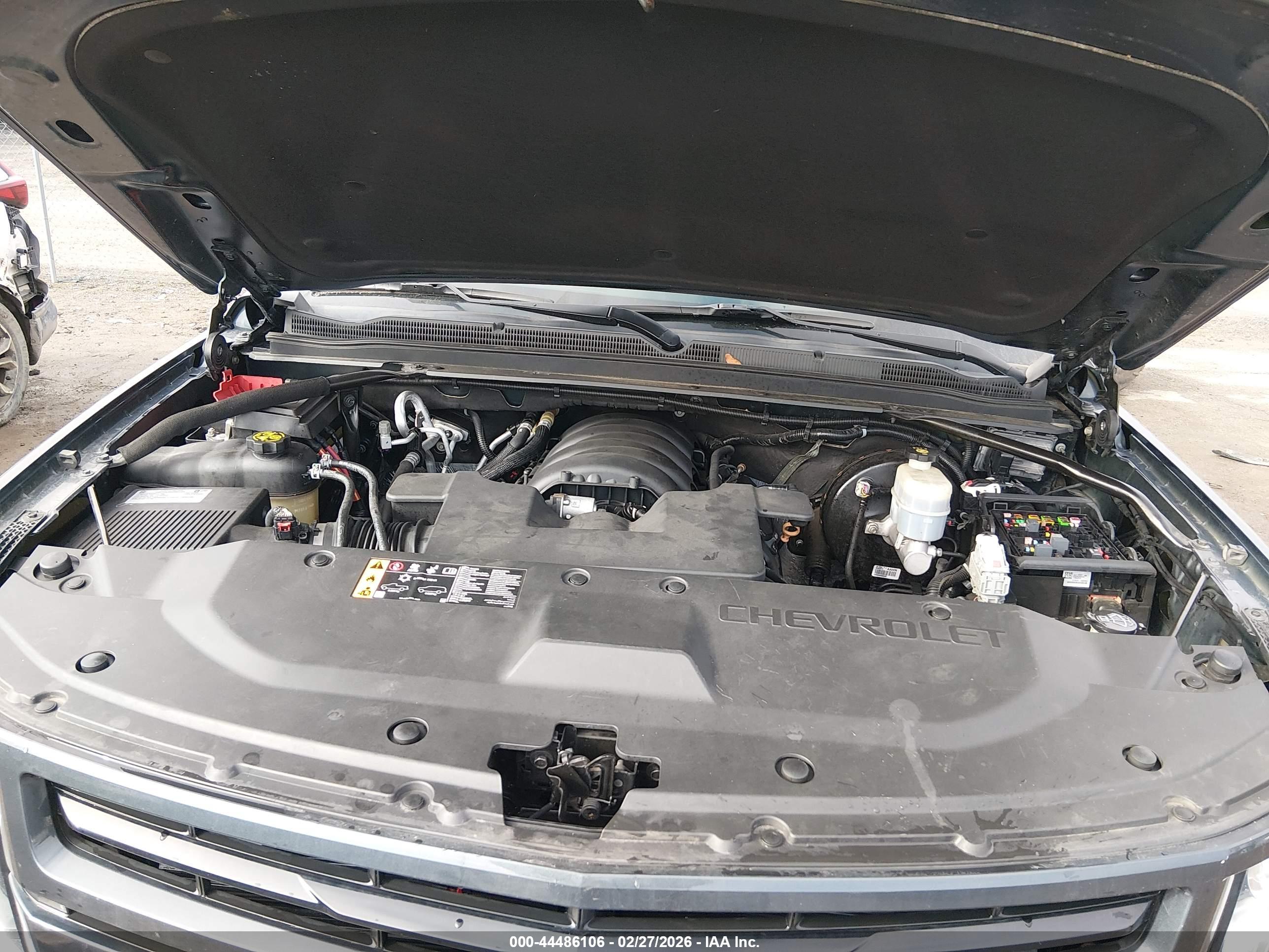 CHEVROLET SUBURBAN image 10