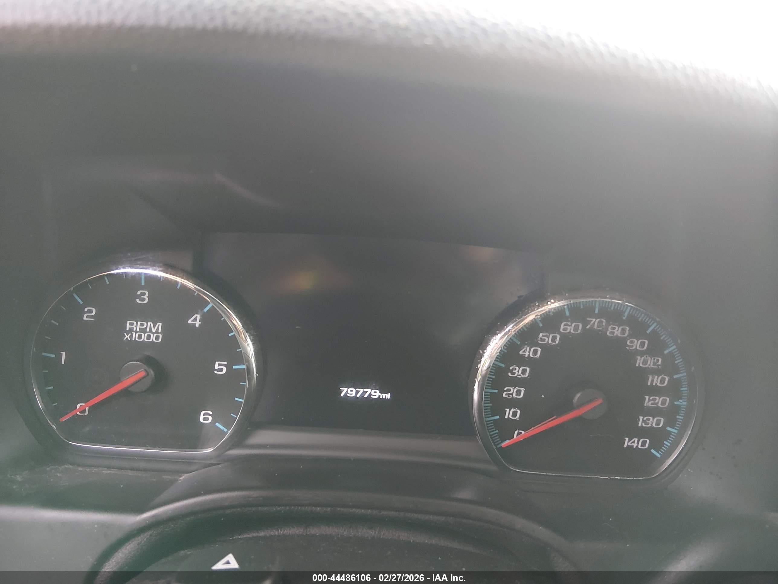 CHEVROLET SUBURBAN image 7