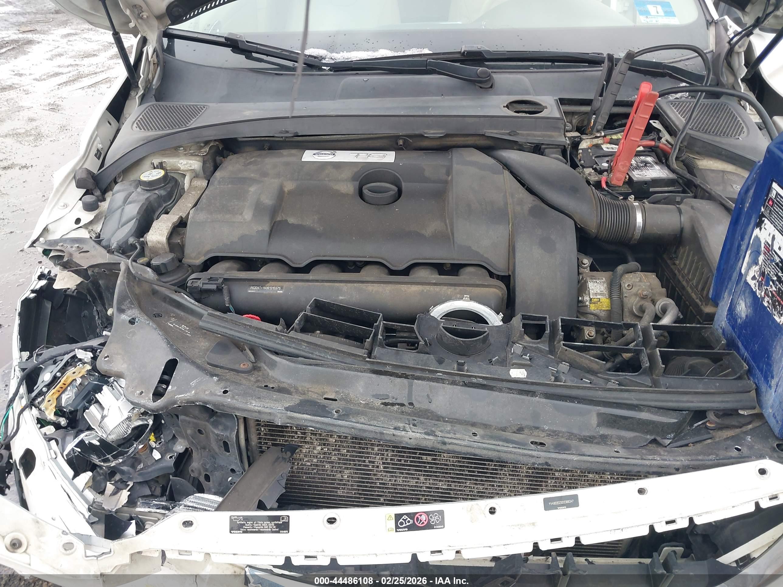 VOLVO XC60 image 10