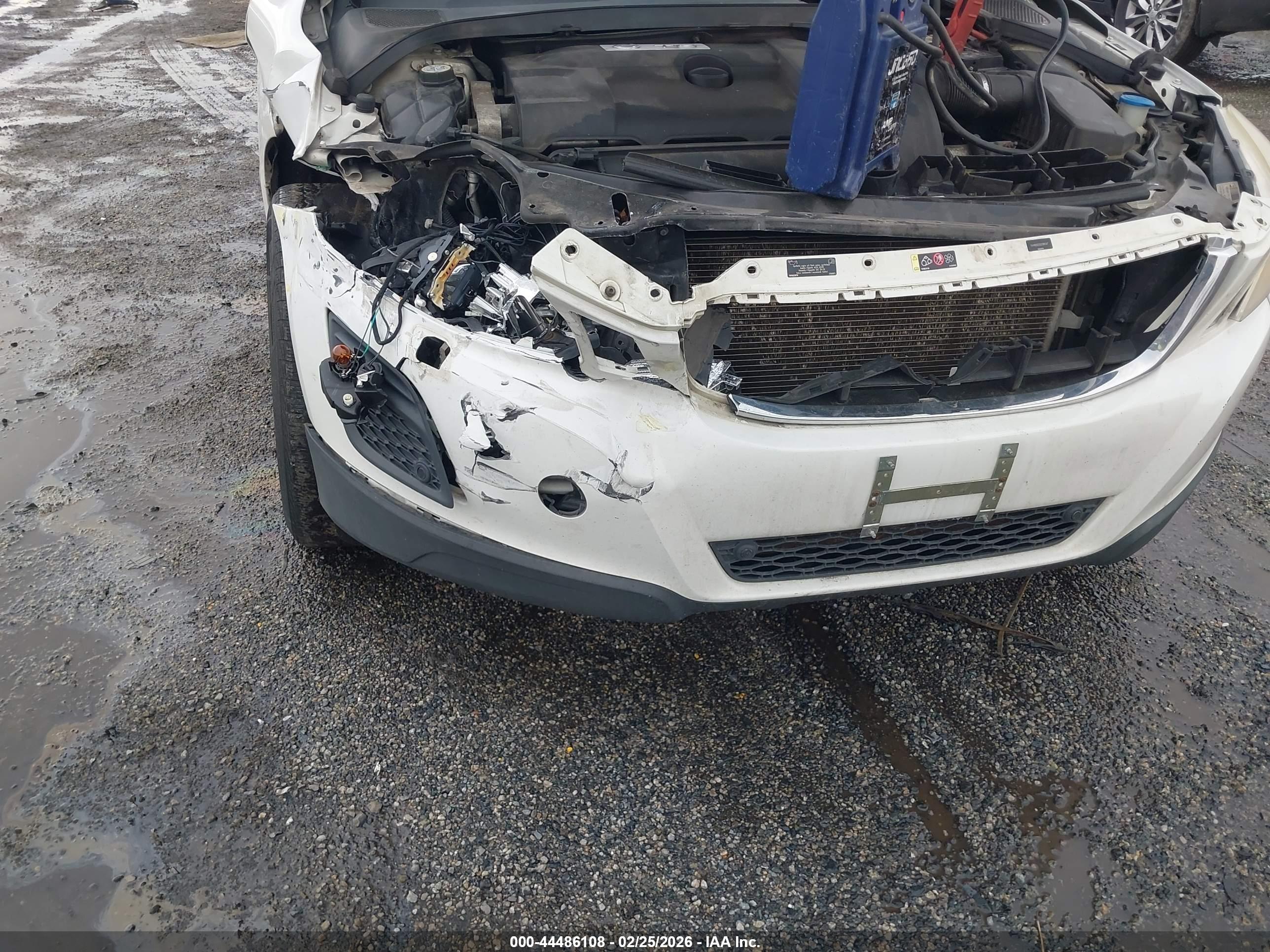 VOLVO XC60 image 6