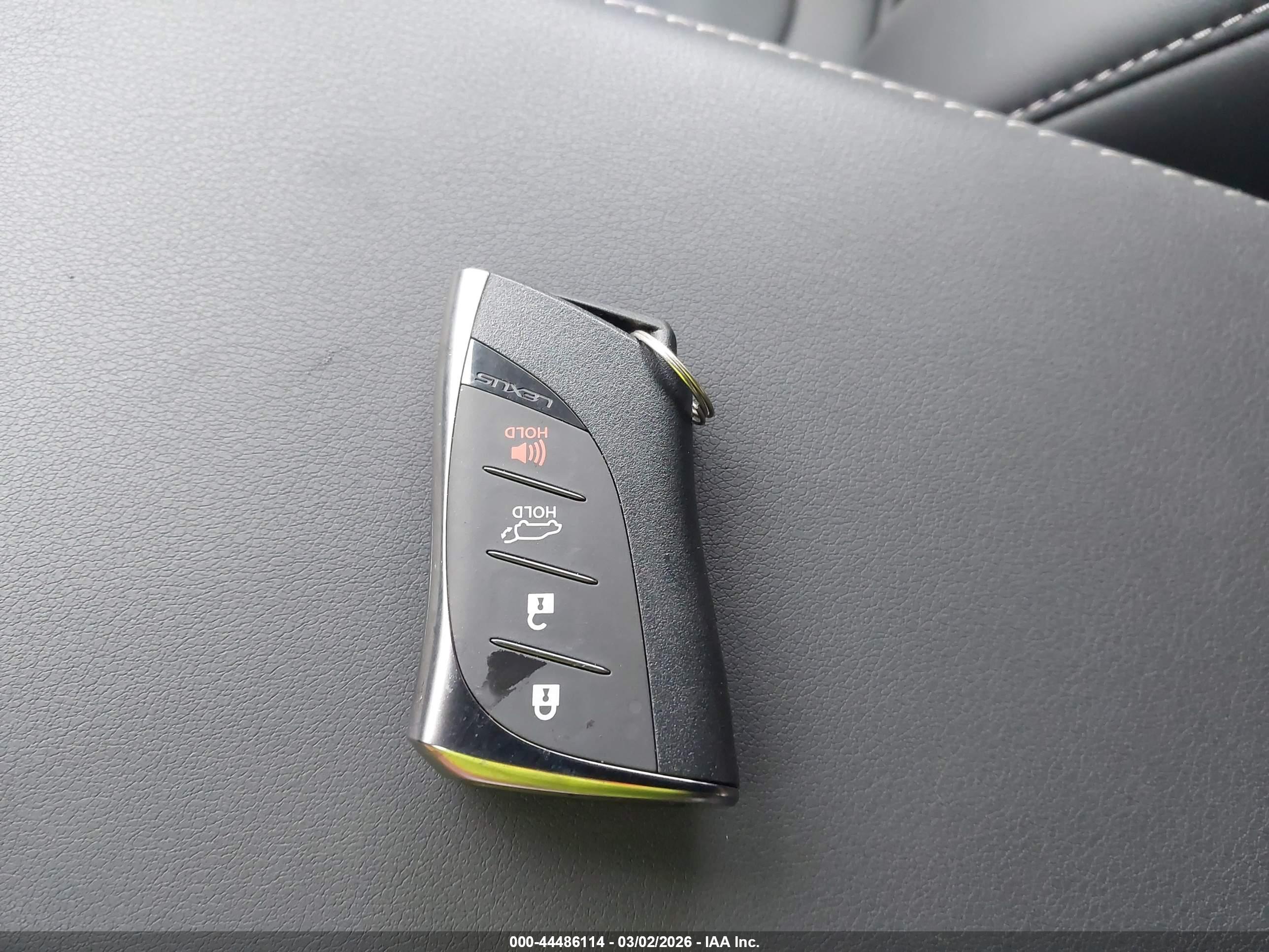 LEXUS NX image 11