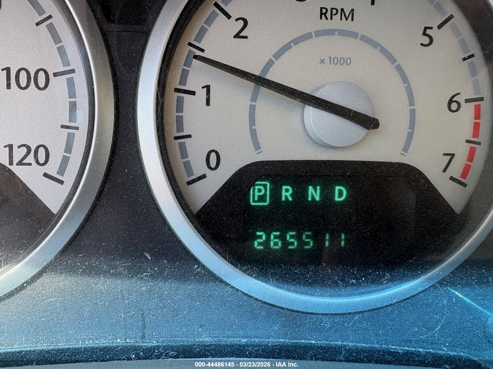 CHRYSLER TOWN image 7