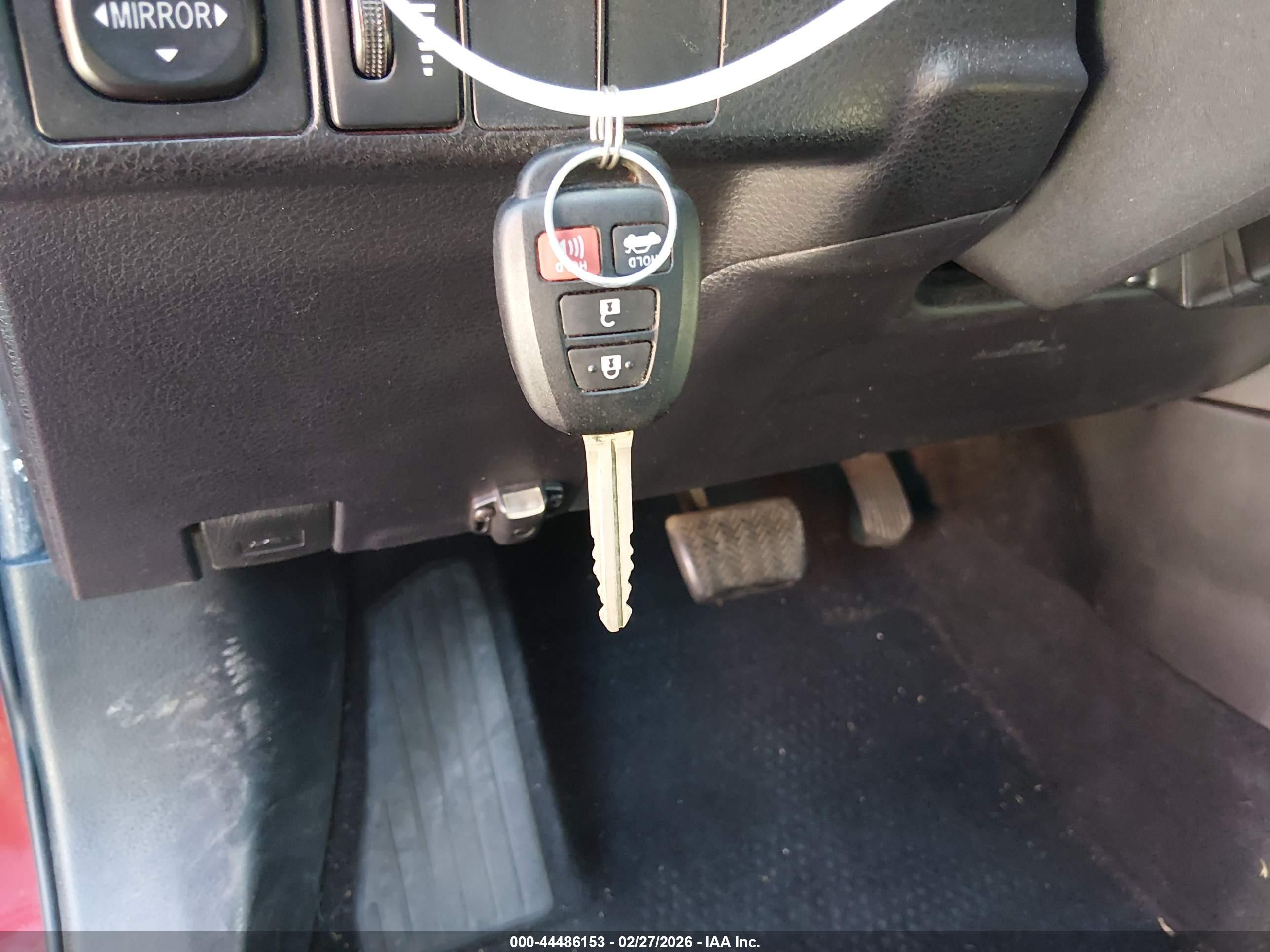 TOYOTA COROLLA image 11