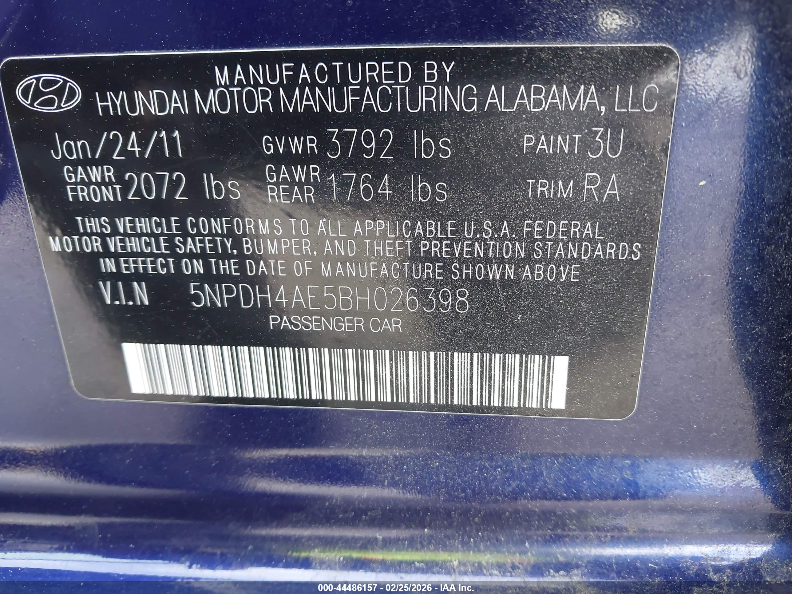 HYUNDAI ELANTRA image 9