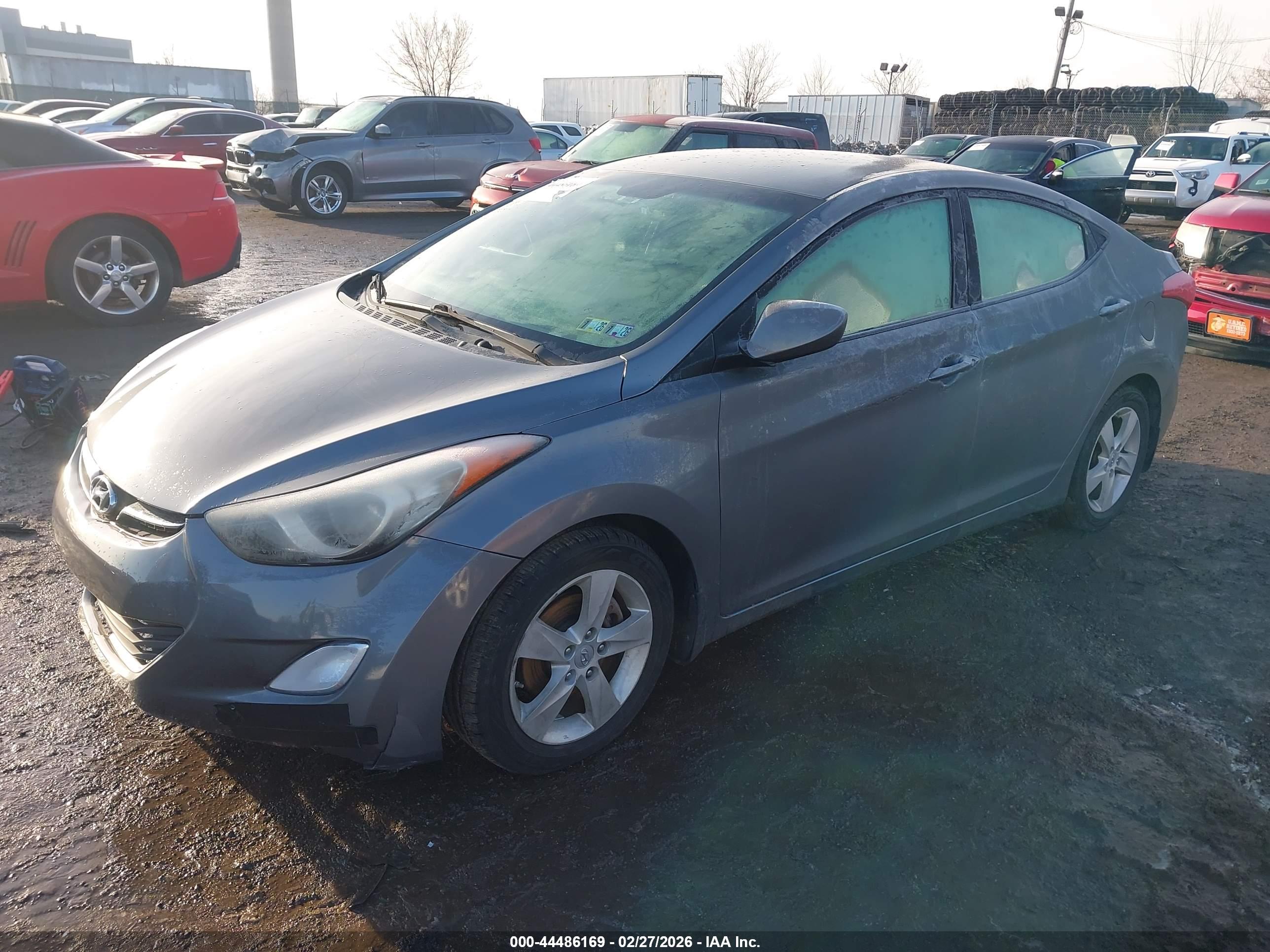 HYUNDAI ELANTRA image 2