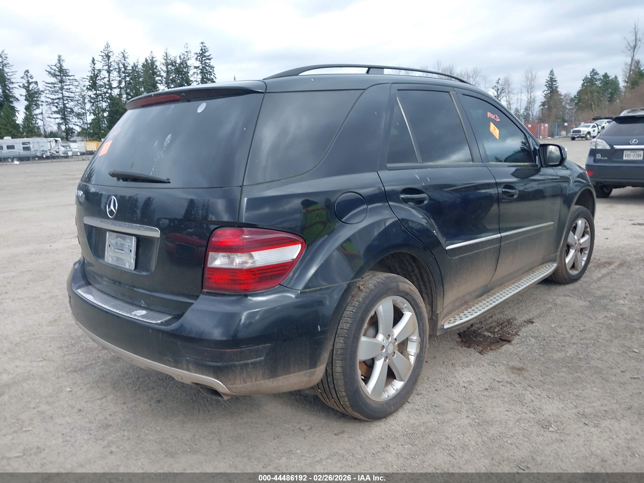 MERCEDES-BENZ ML image 4