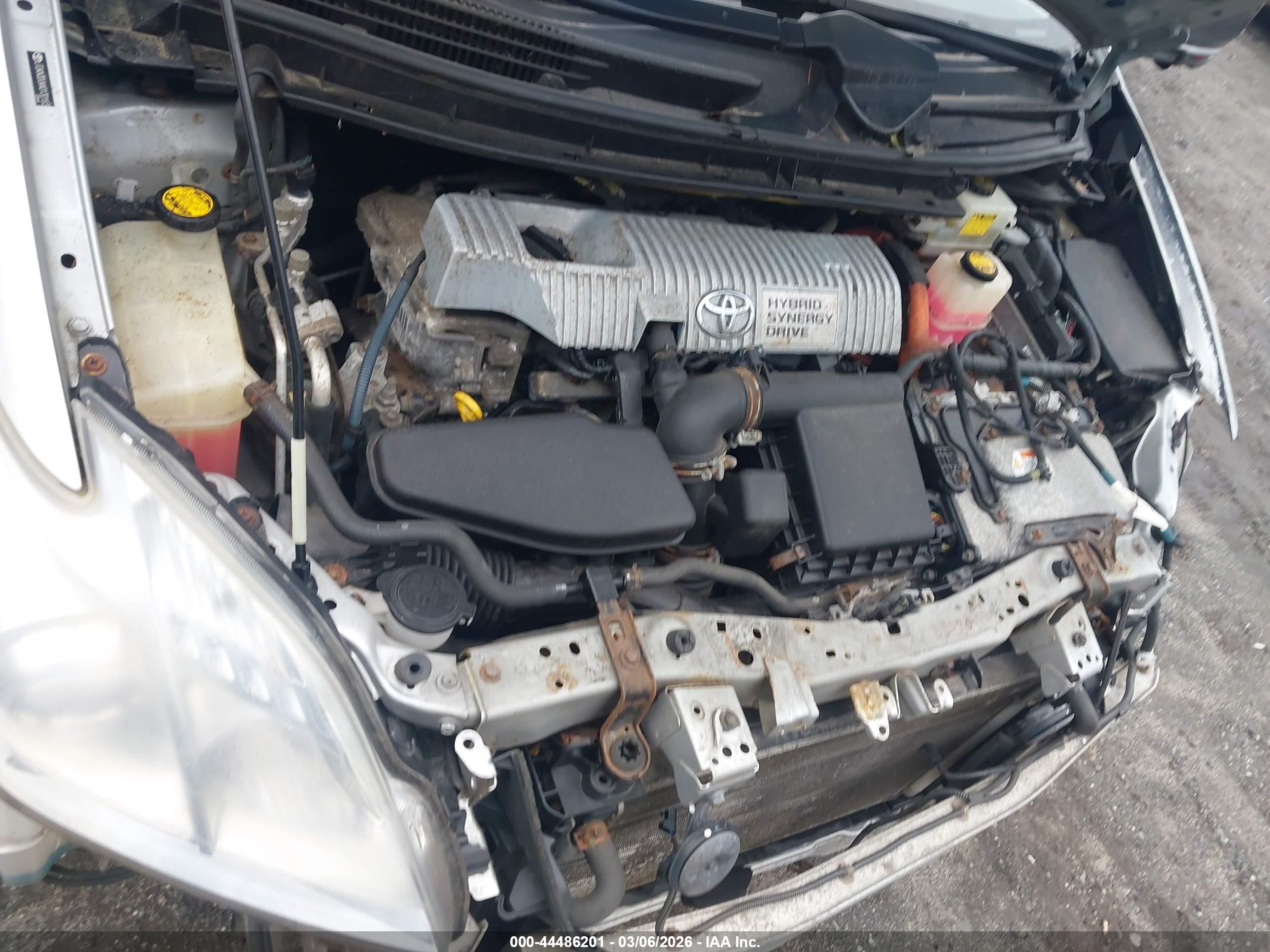 TOYOTA PRIUS image 10