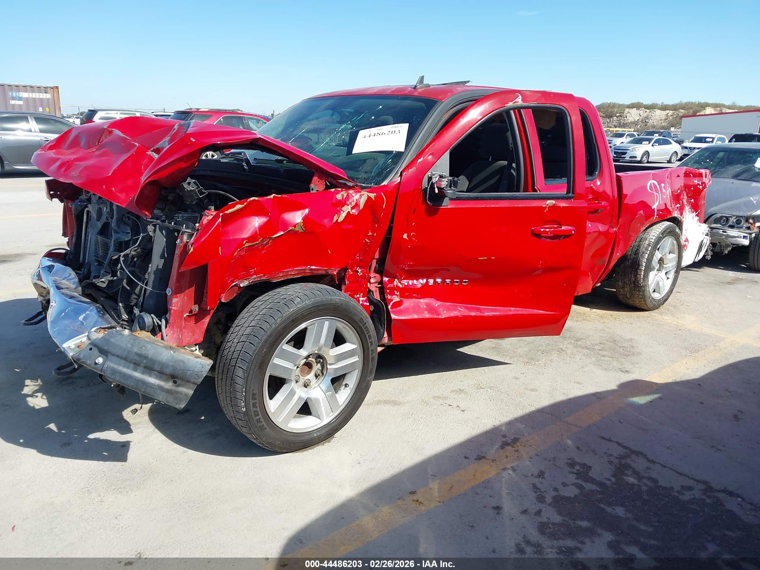 CHEVROLET SILVERADO image 2