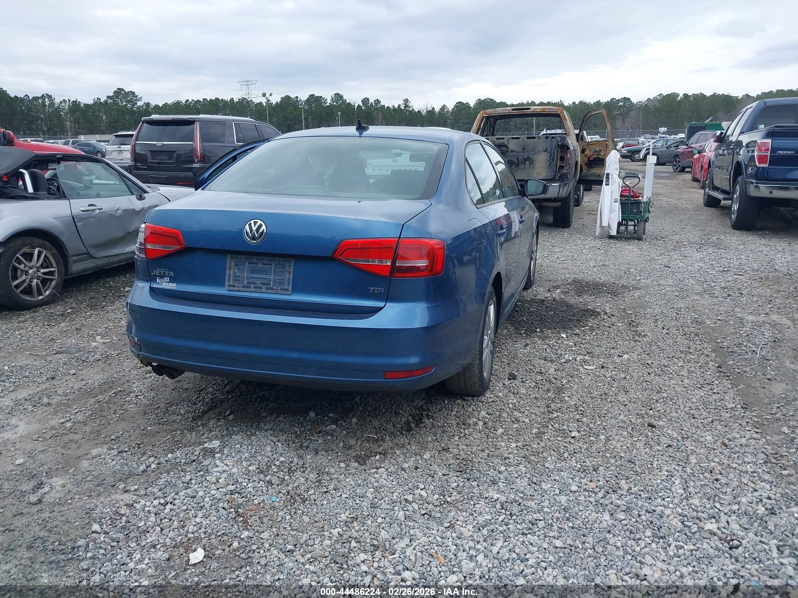 VOLKSWAGEN JETTA image 4