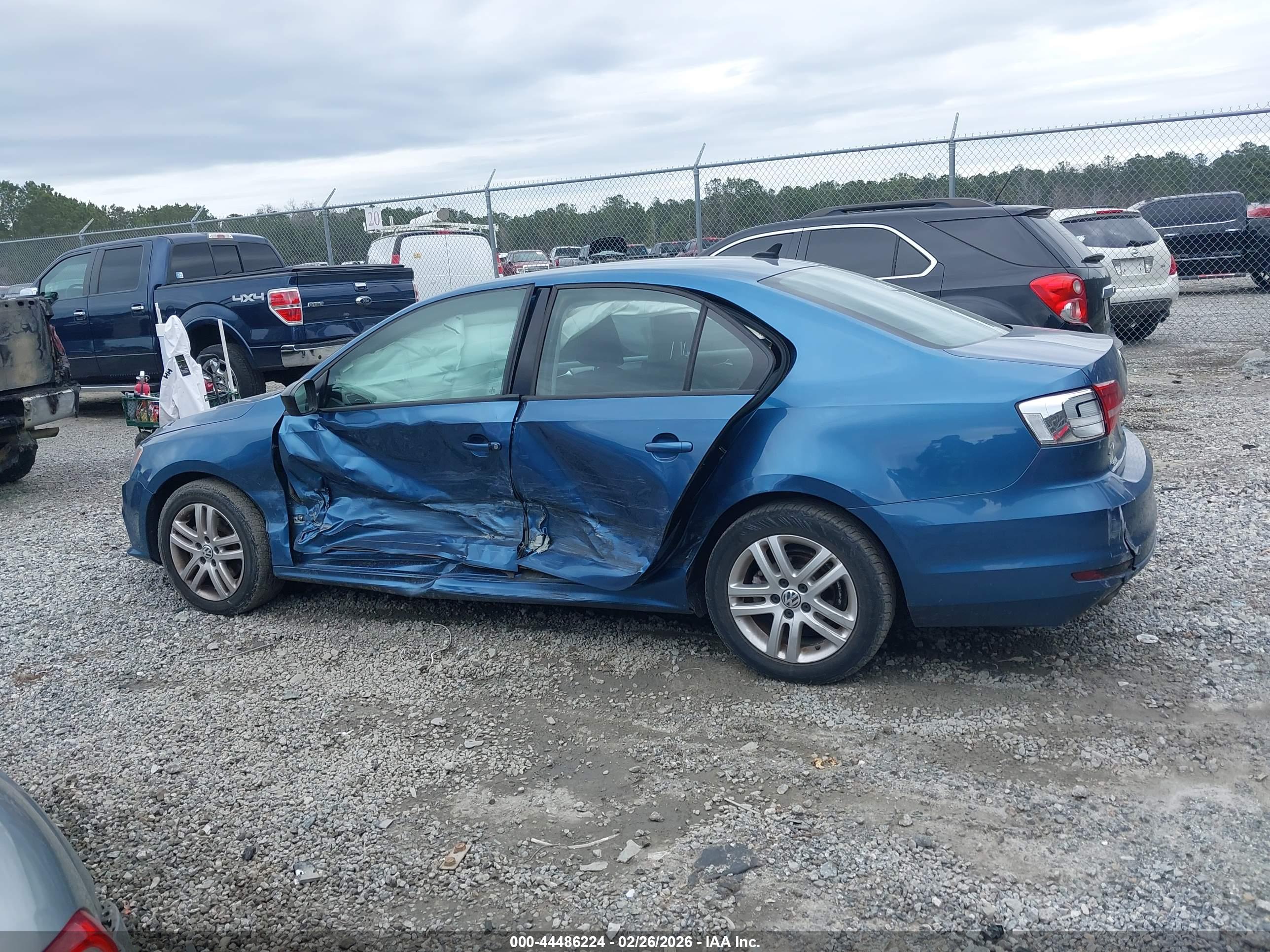 VOLKSWAGEN JETTA image 6