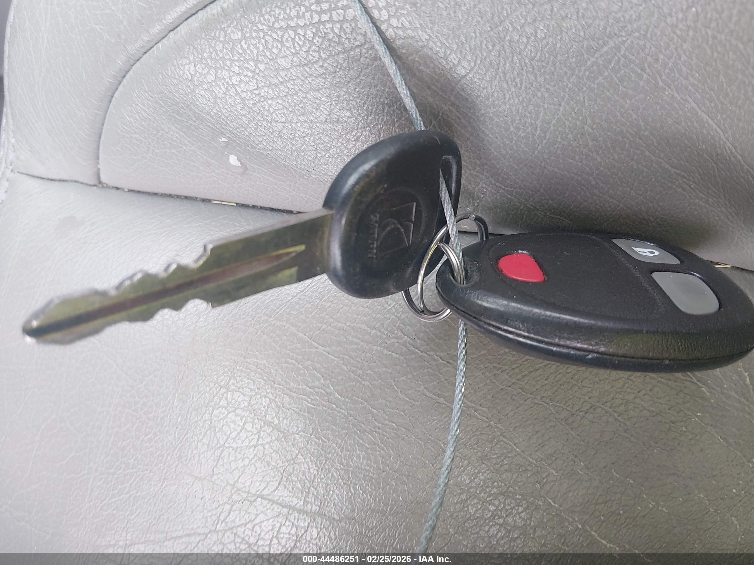 SATURN VUE image 11