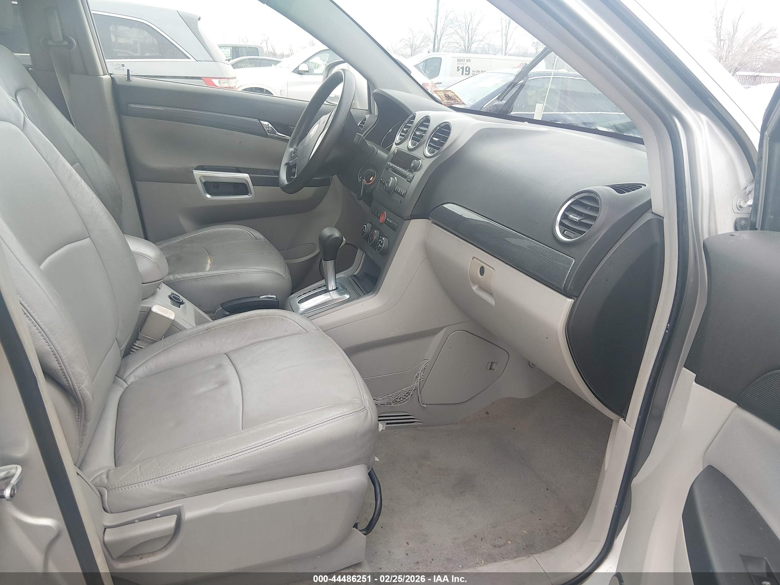 SATURN VUE image 5