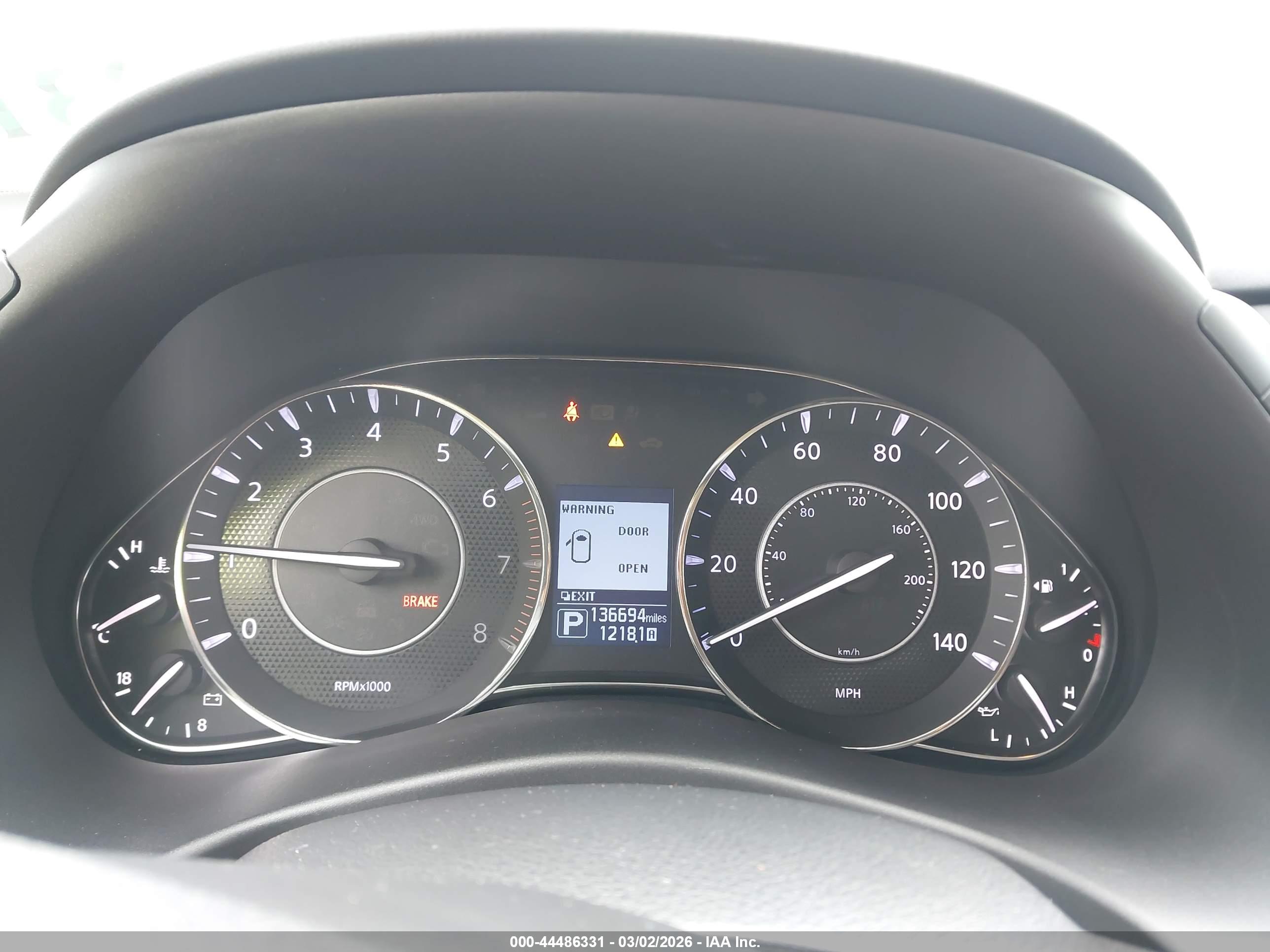 NISSAN ARMADA image 7