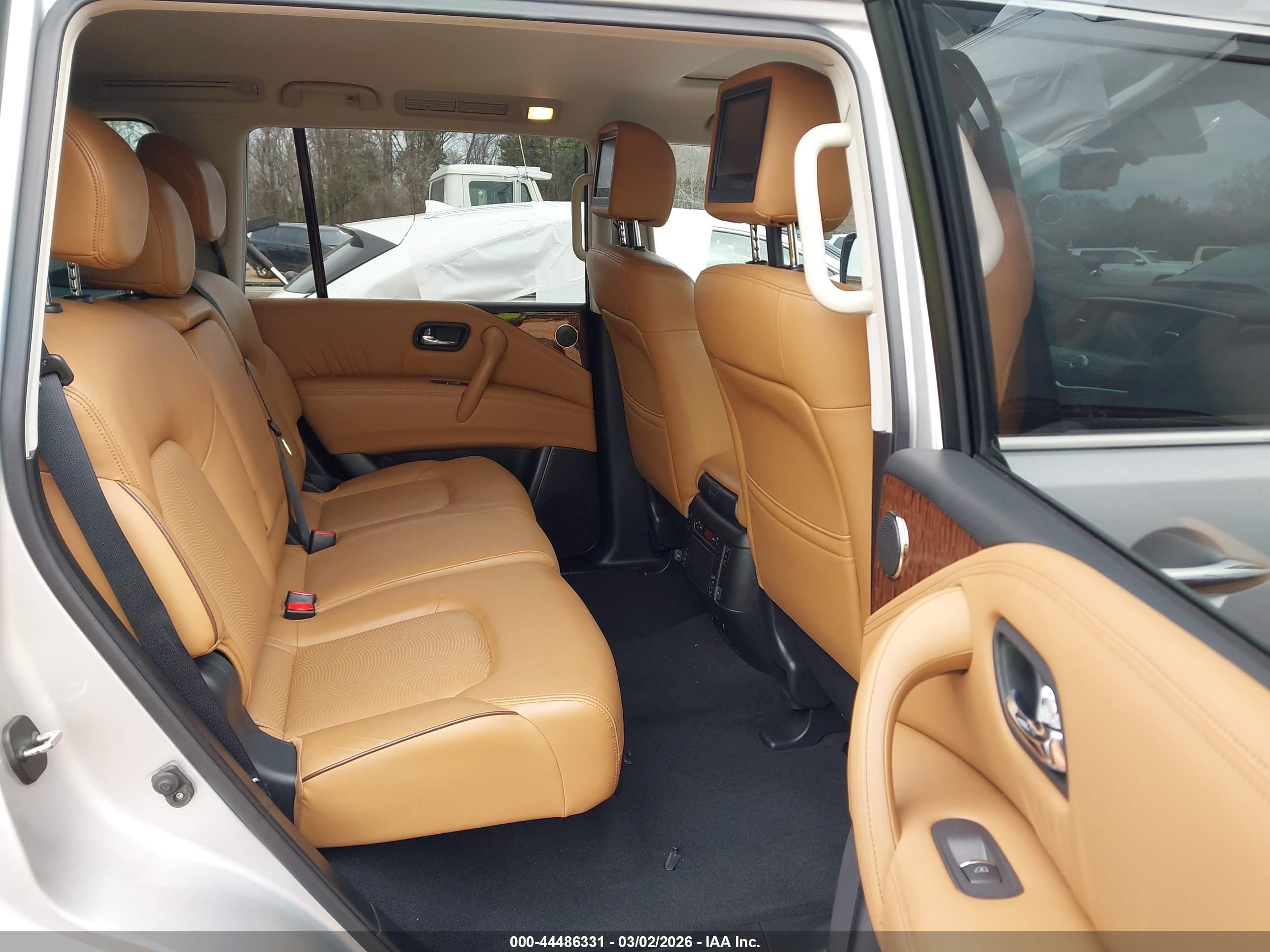NISSAN ARMADA image 8